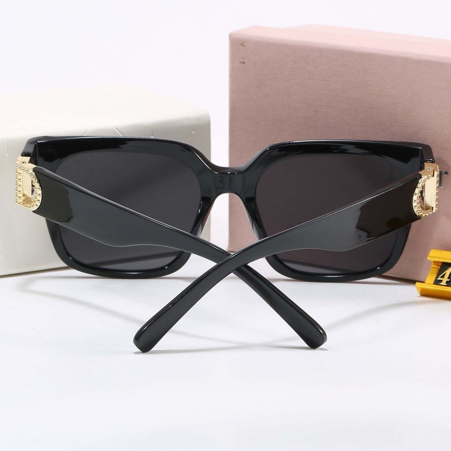 4 Colors Fashion Sunglasses—4314