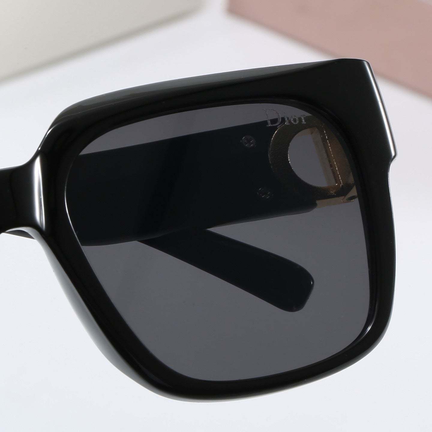 4 Colors Fashion Sunglasses—4314
