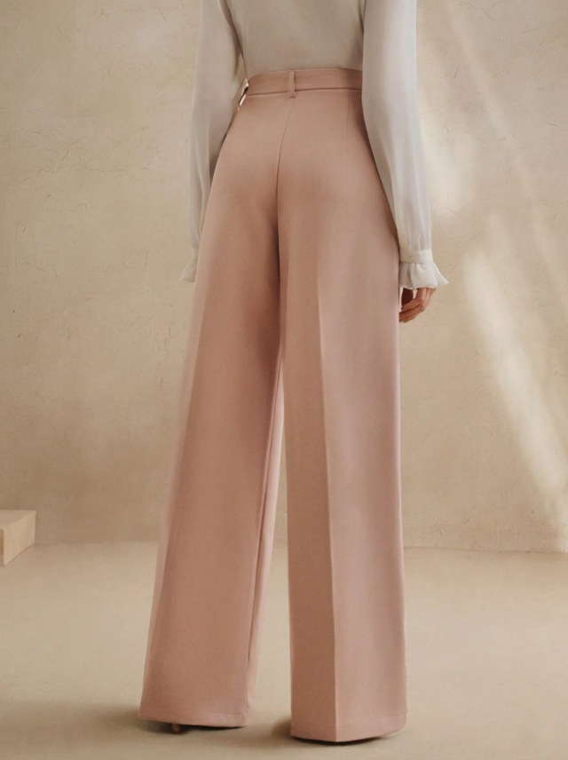 High-Waist Straight Leg Trousers with Flowing Fabric - Commuter White