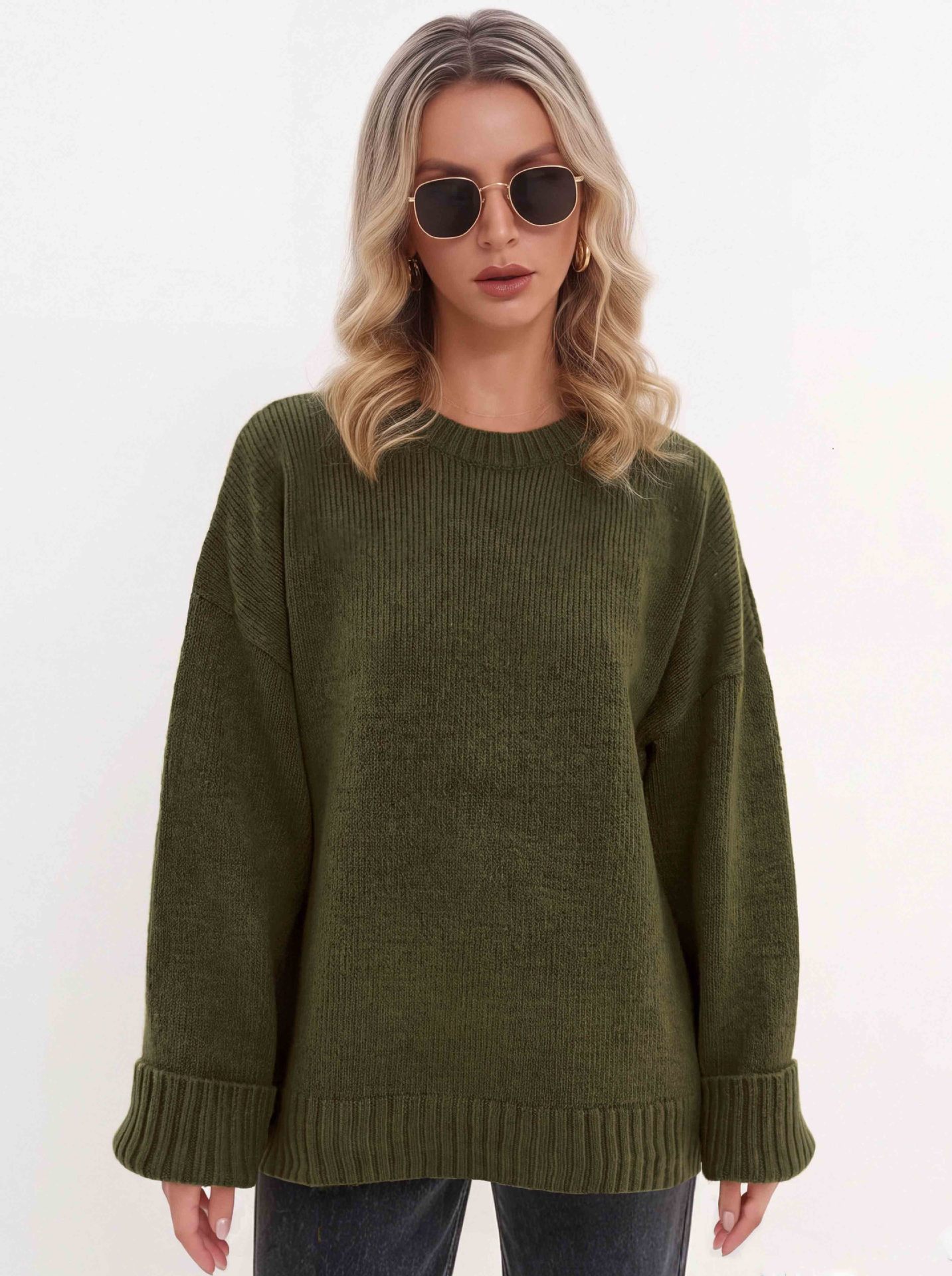Relaxed crewneck knit pullover sweater
