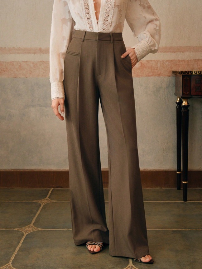 High-Waist Straight Leg Trousers with Flowing Fabric - Commuter White