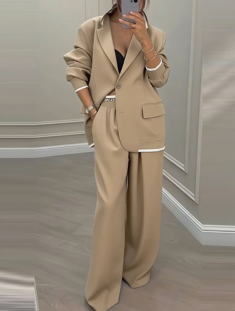 Elegant long-sleeve blazer and wide-leg pants suit set