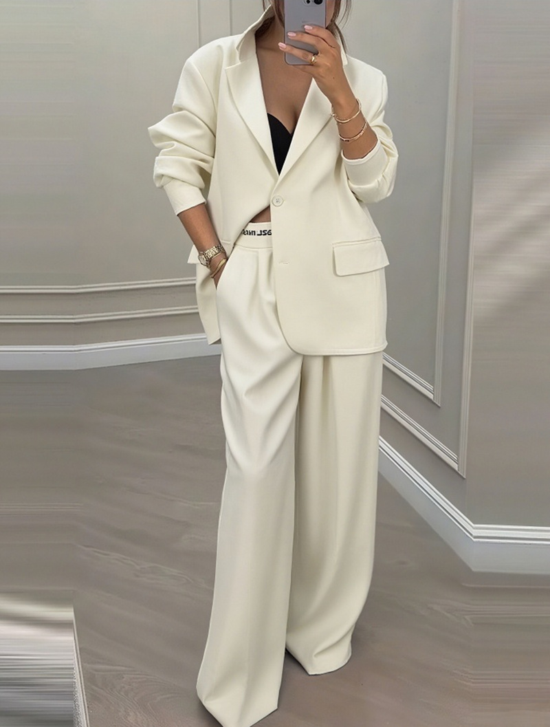 Elegant long-sleeve blazer and wide-leg pants suit set