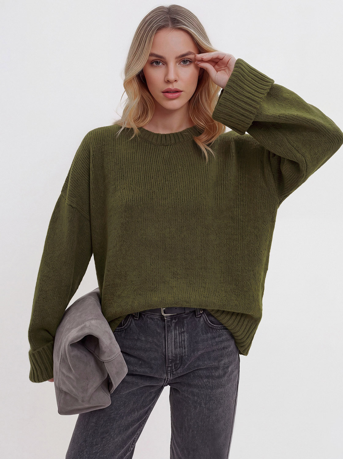 Relaxed crewneck knit pullover sweater