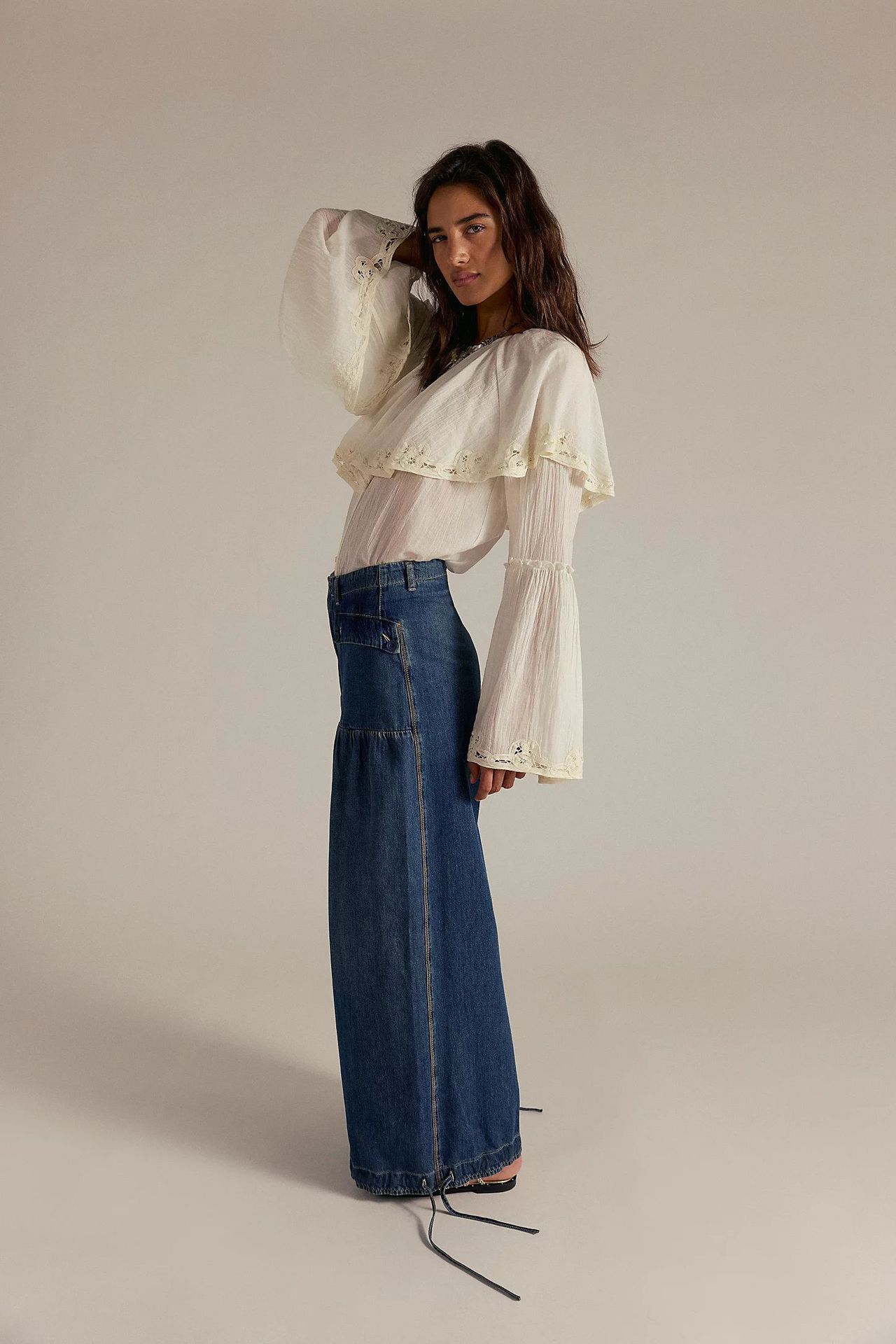 Loose Retro Jeans - Mid-Rise, Tapered Leg, Non-Stretch - reinya