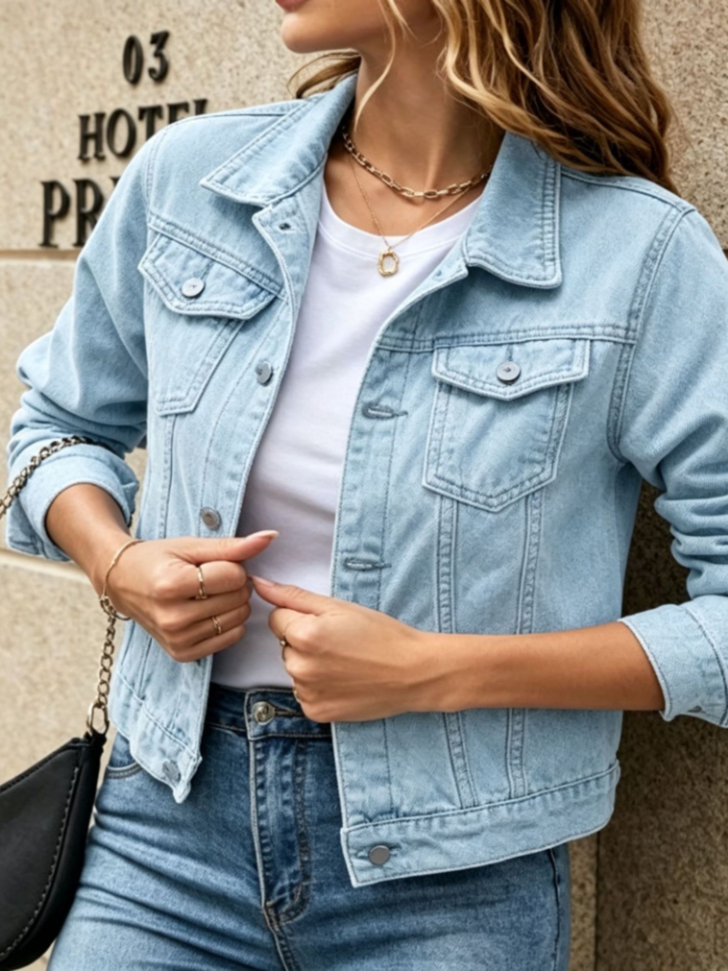 Single-breasted denim jacket with notched lapel