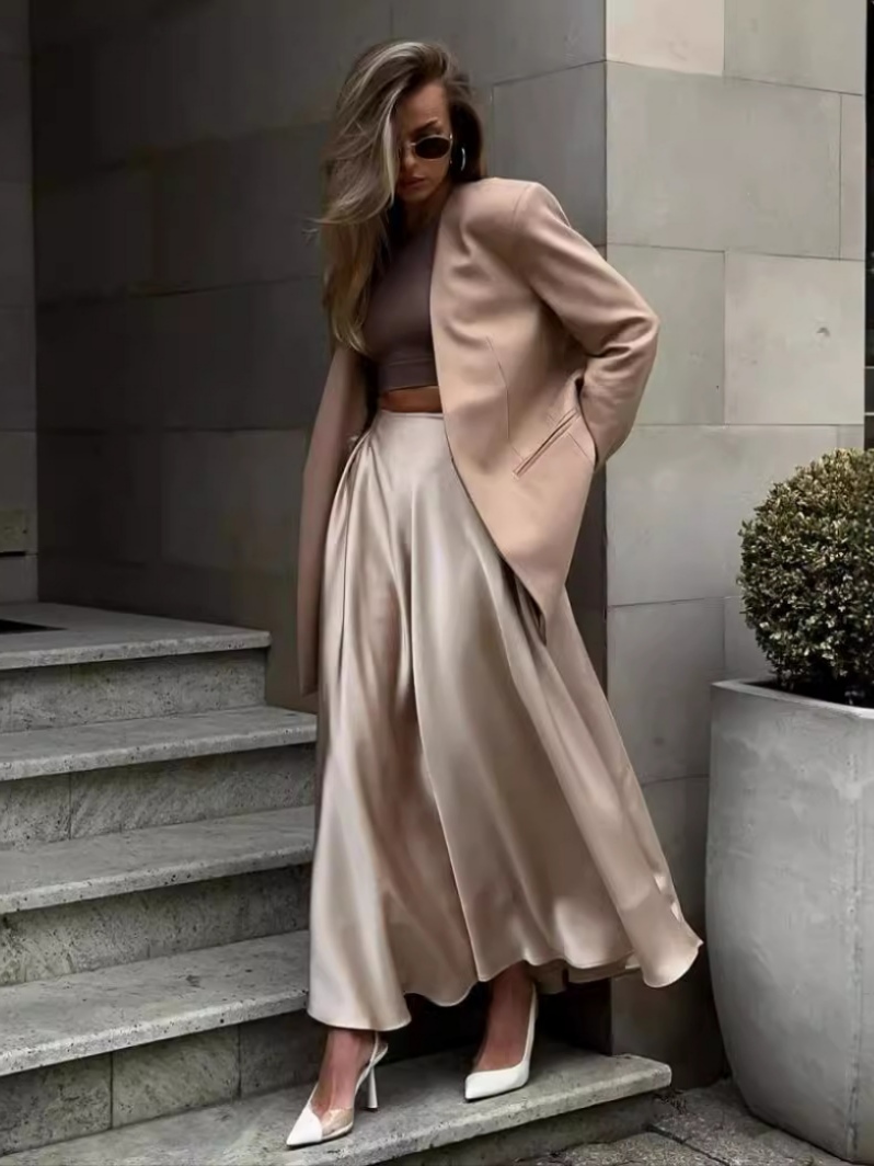 Elegant high-waist satin mid-length skirt