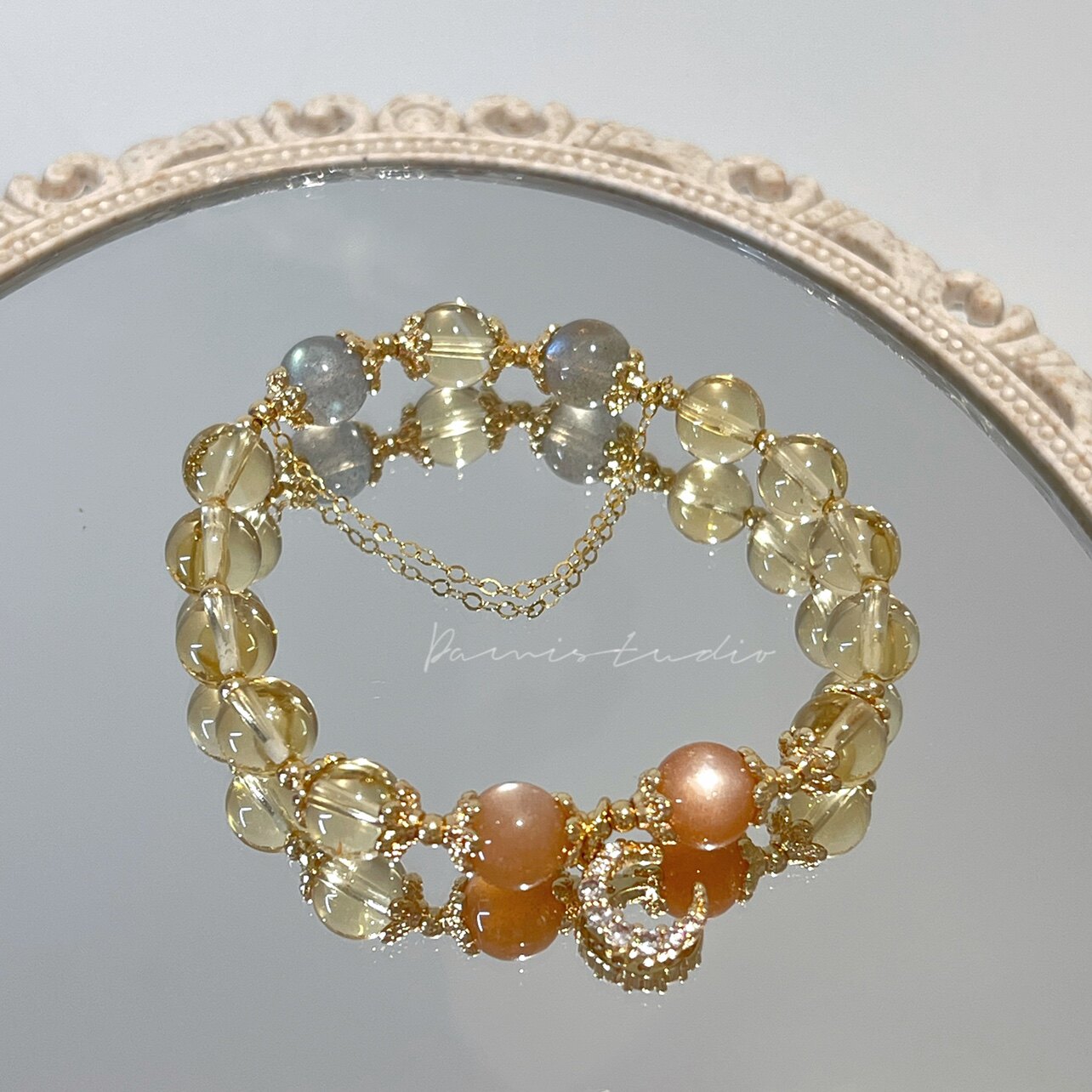Brățară cu cristale de lună, un accesoriu unic și sofisticat perfect pentru cei mai buni prieteni, un cadou special pentru persoana specială.-Maria Jewelry