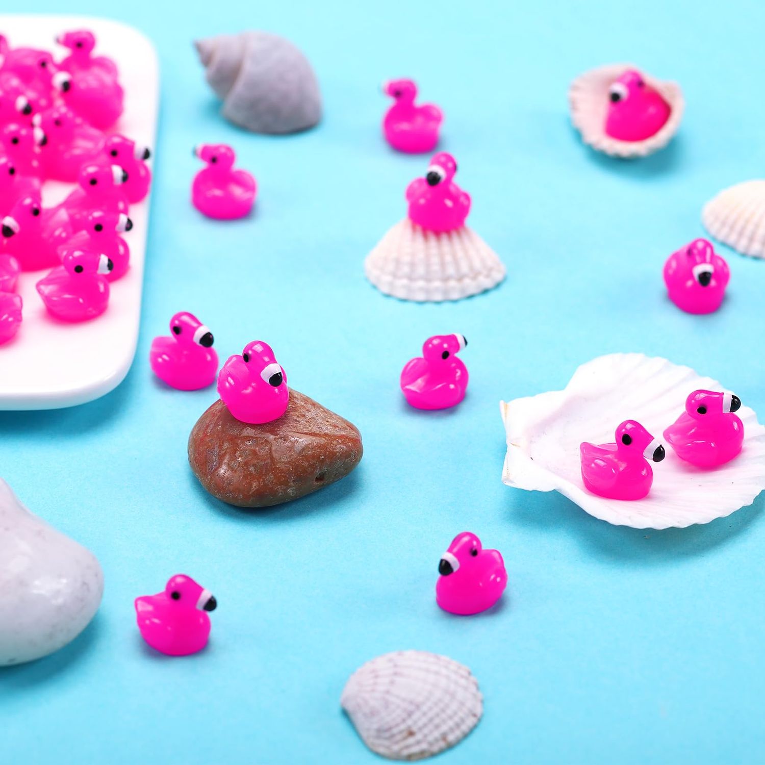 Mini Resin Flamingo Ducks,100 Pcs Flamingo Tiny Ducks, Pink Flamingo Figurine Tiny Resin Animals Toy for Cake Topper Garden Dollhouse Garden DIY Crafts Party Aquarium Decor