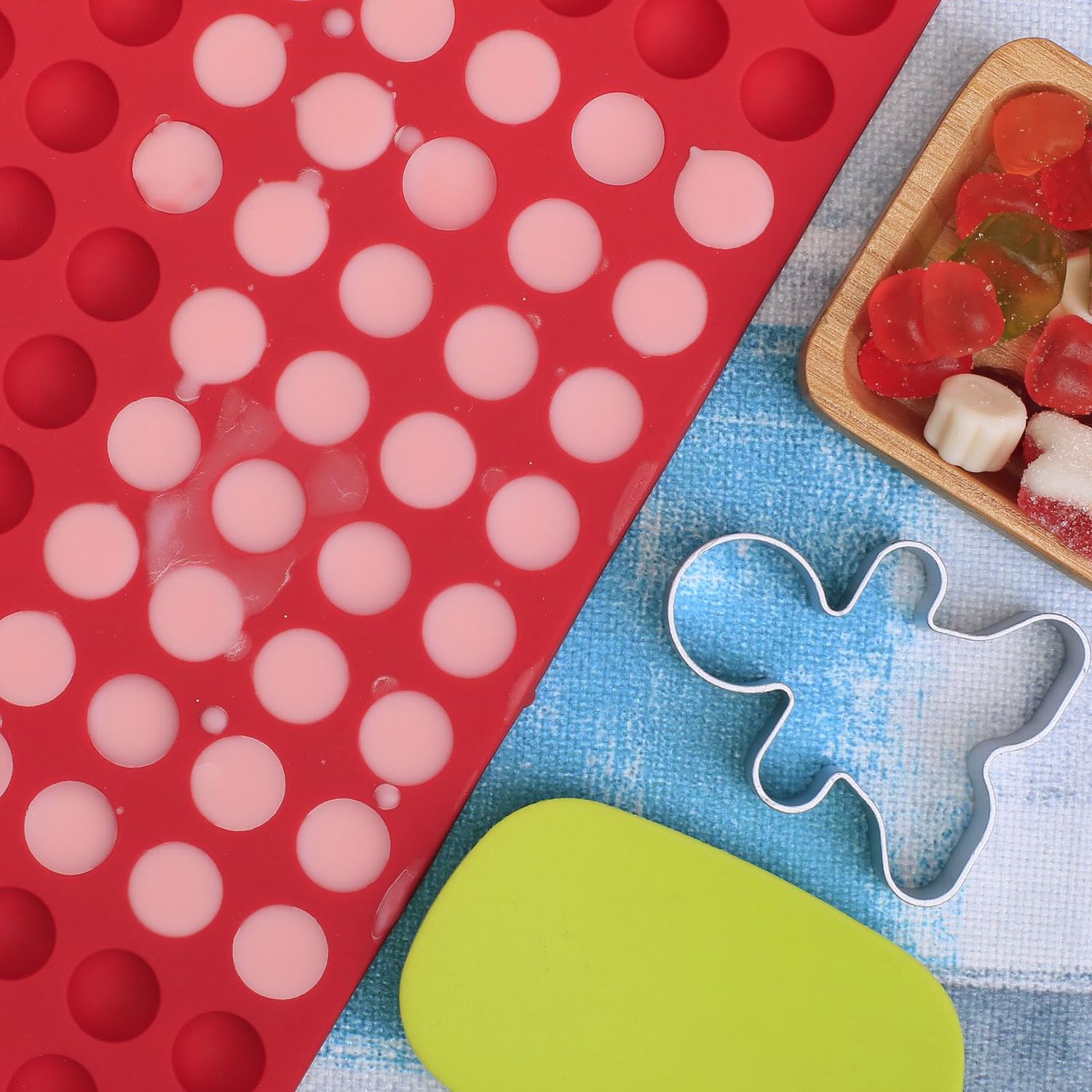 Amyandone Mini Round Silicone Molds, 148 Cavities Semi Sphere Chocolate Candy Mold for Baking and Freezing Chocolate Chip/Gumdrop/Cookie/Dog Treat/Cake Decor/Fruit Snack (with a Scraper)