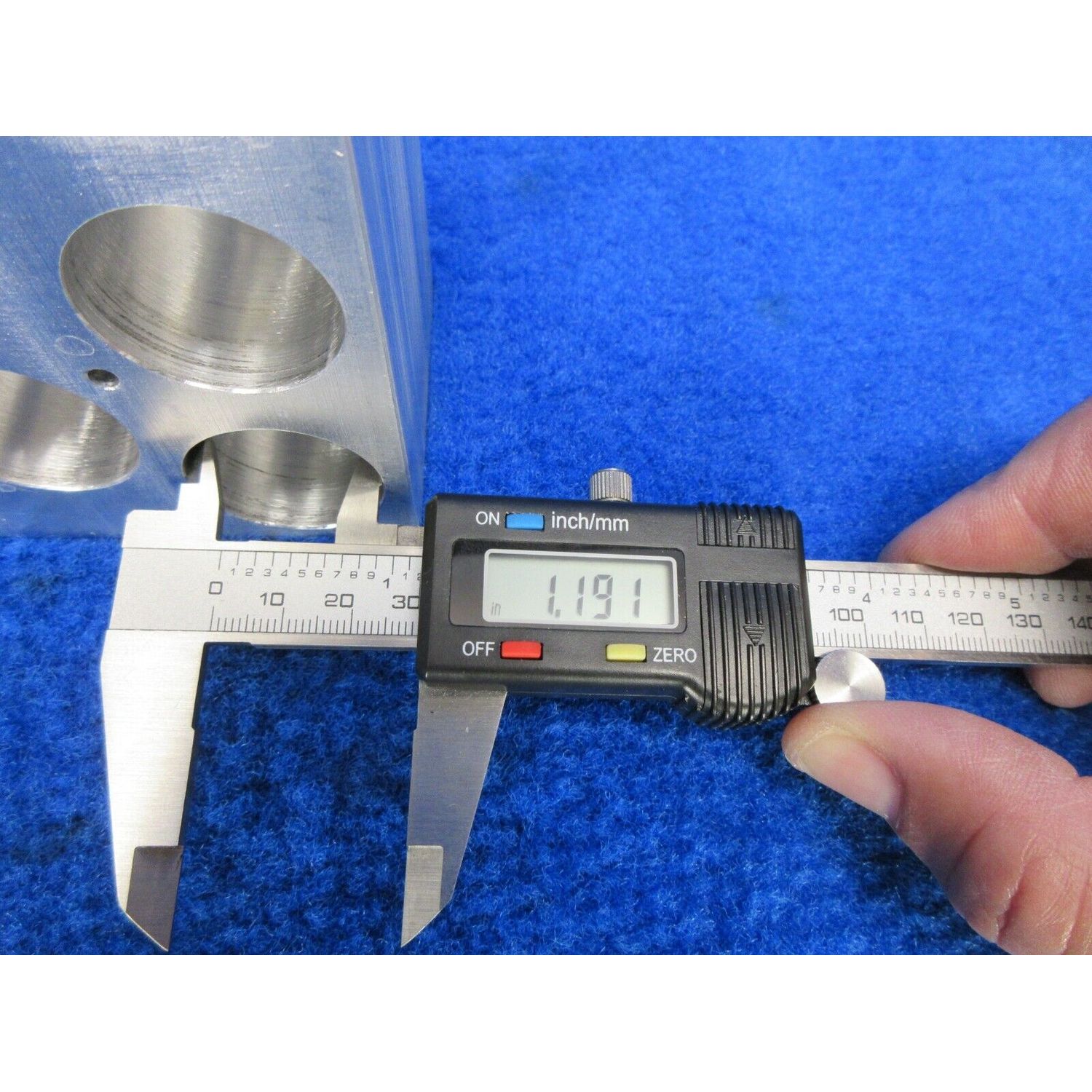 Block Dry Bath Heater Aluminum 4 vial wells, 30mm 1.2" diameter, conical bottom