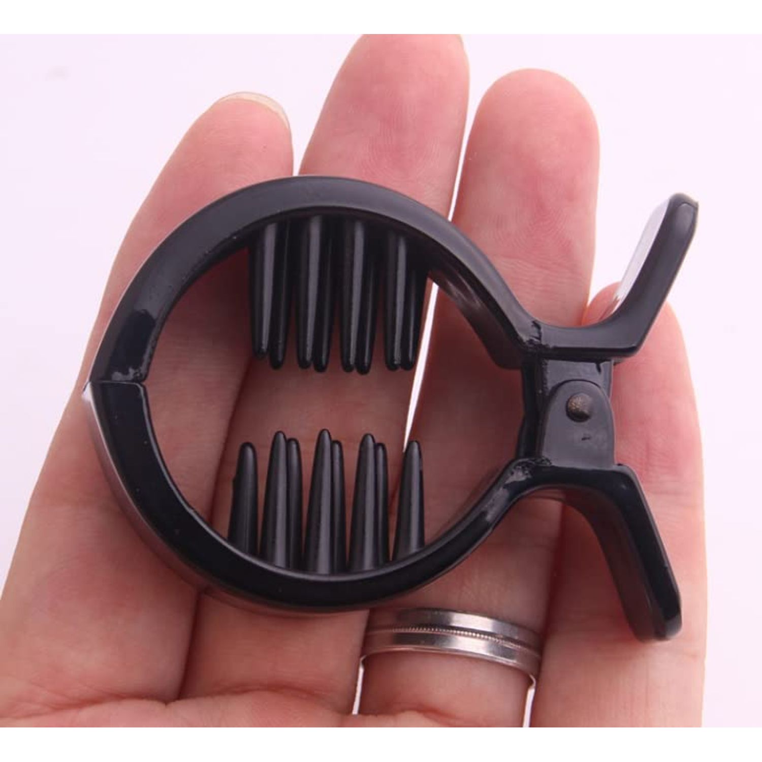 Duehut 2 PCS Hair Jaw Clips, Round Inner Toothed Hair Clip Fish Tail Clip Large Fish Hair Claw Clips Ponytail Holder Ponytail Holder Strong Tension Hair Claw for Women Ladies (Black)