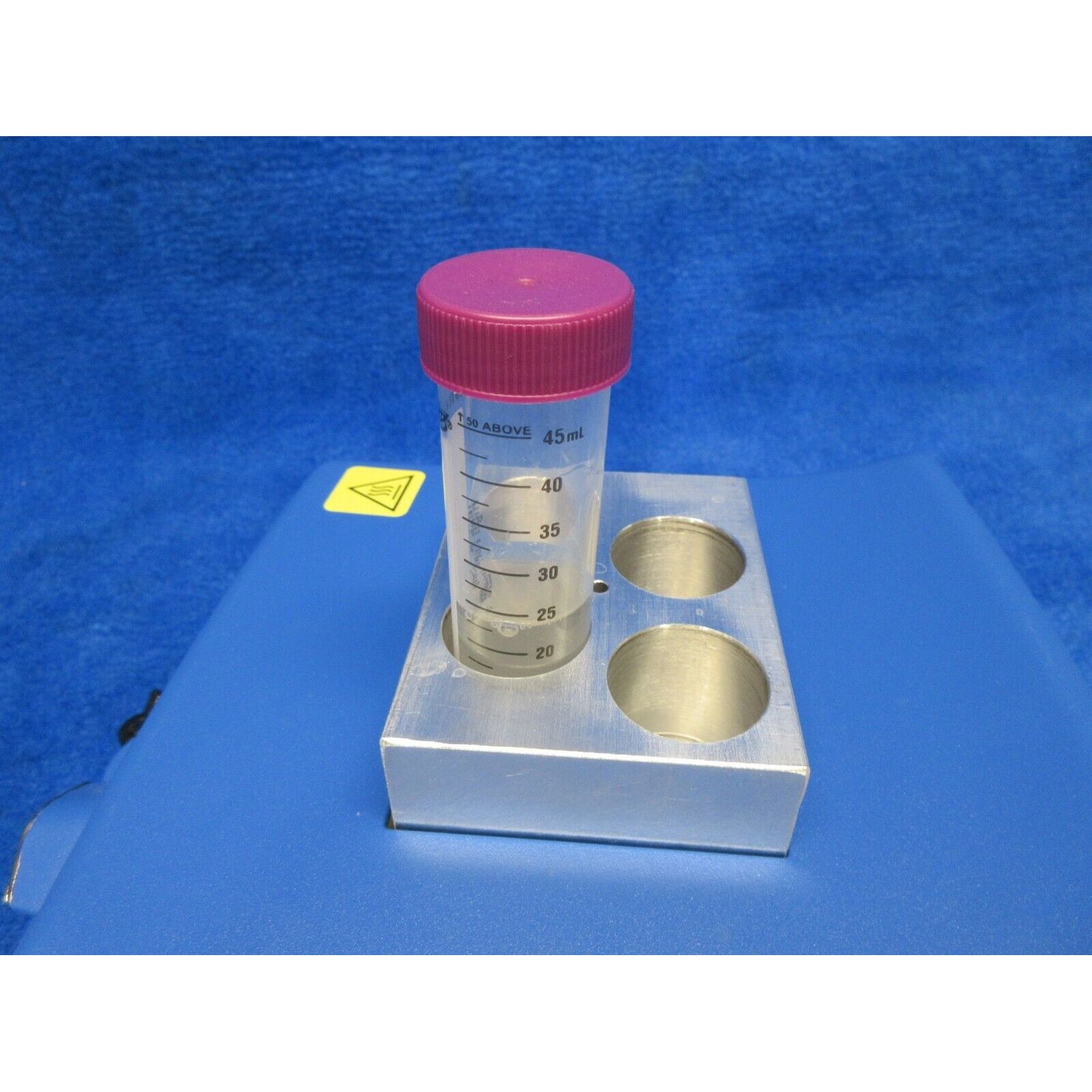 Block Dry Bath Heater Aluminum 4 vial wells, 30mm 1.2" diameter, conical bottom