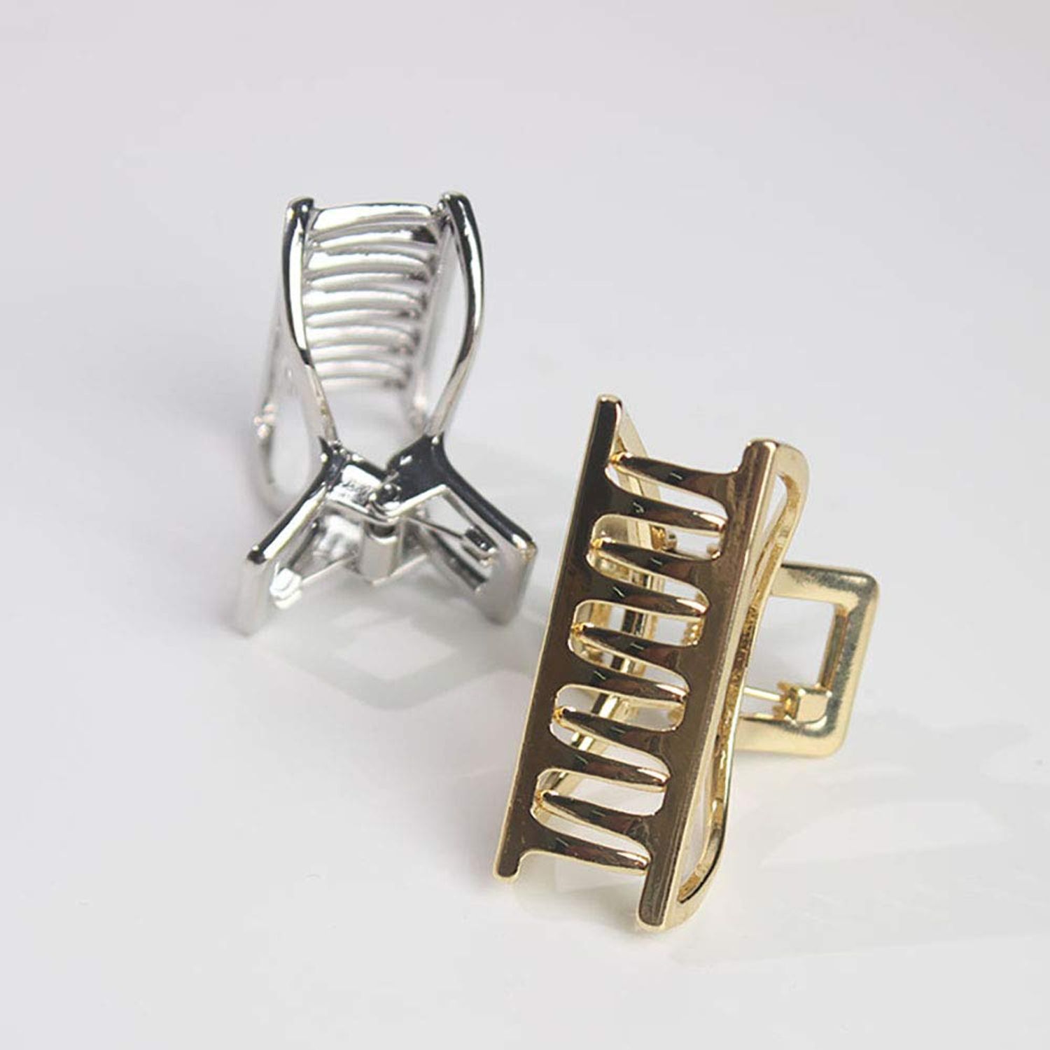 Set of 4 Women Vintage Metal Small Hair Claw Hair Jaw Clips Ponytail Clip Hair Clamp Accessories (Semicircle)