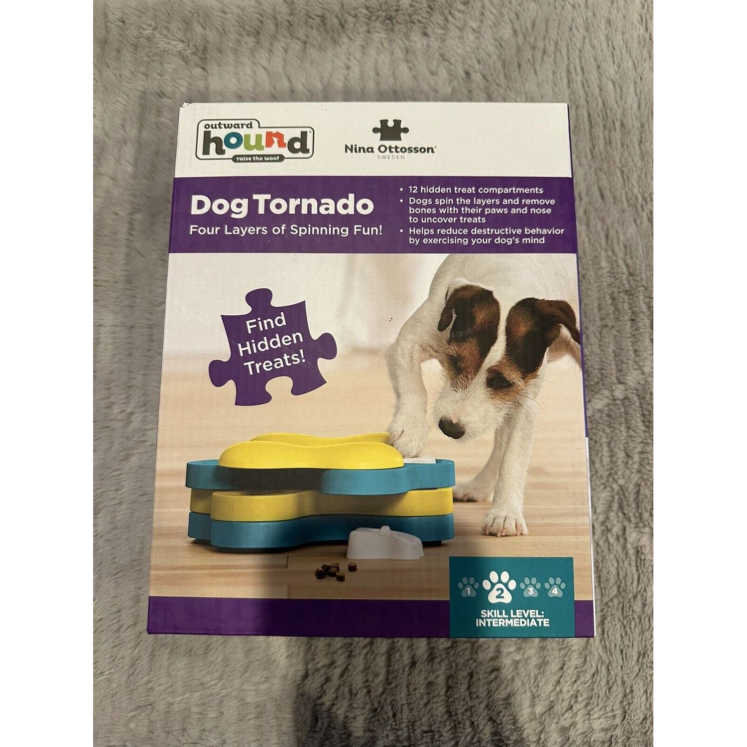 Outward Hound Dog Twister Interactive Treat Puzzle Dog Toy Ships FREE!