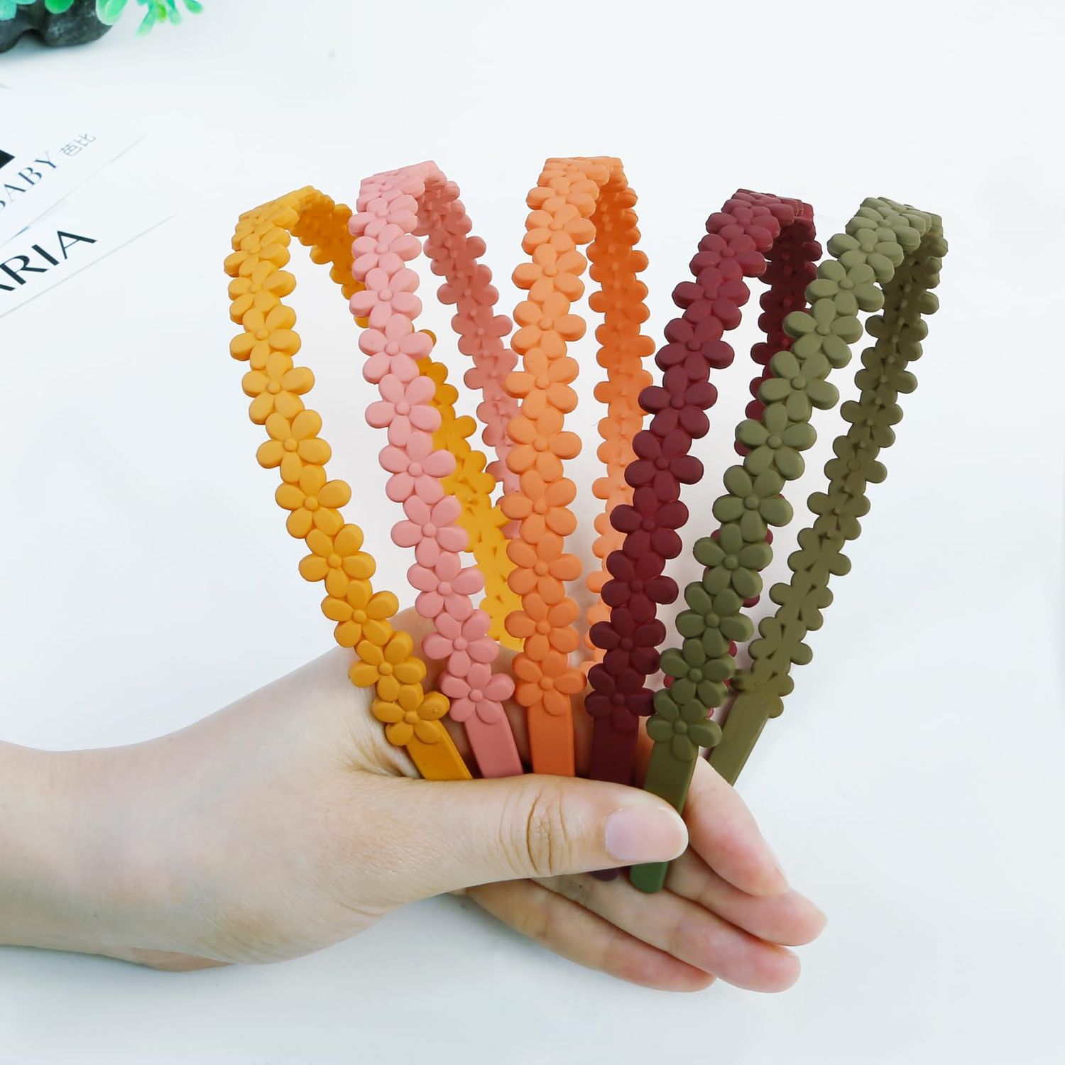 WOVOWOVO Plastic Flowers Headbands for Women and Girls, 10 Pcs Floral Headband with Teeth Thin Head Bands Combing Hairbands Hair Accessories for Teens Toddlers