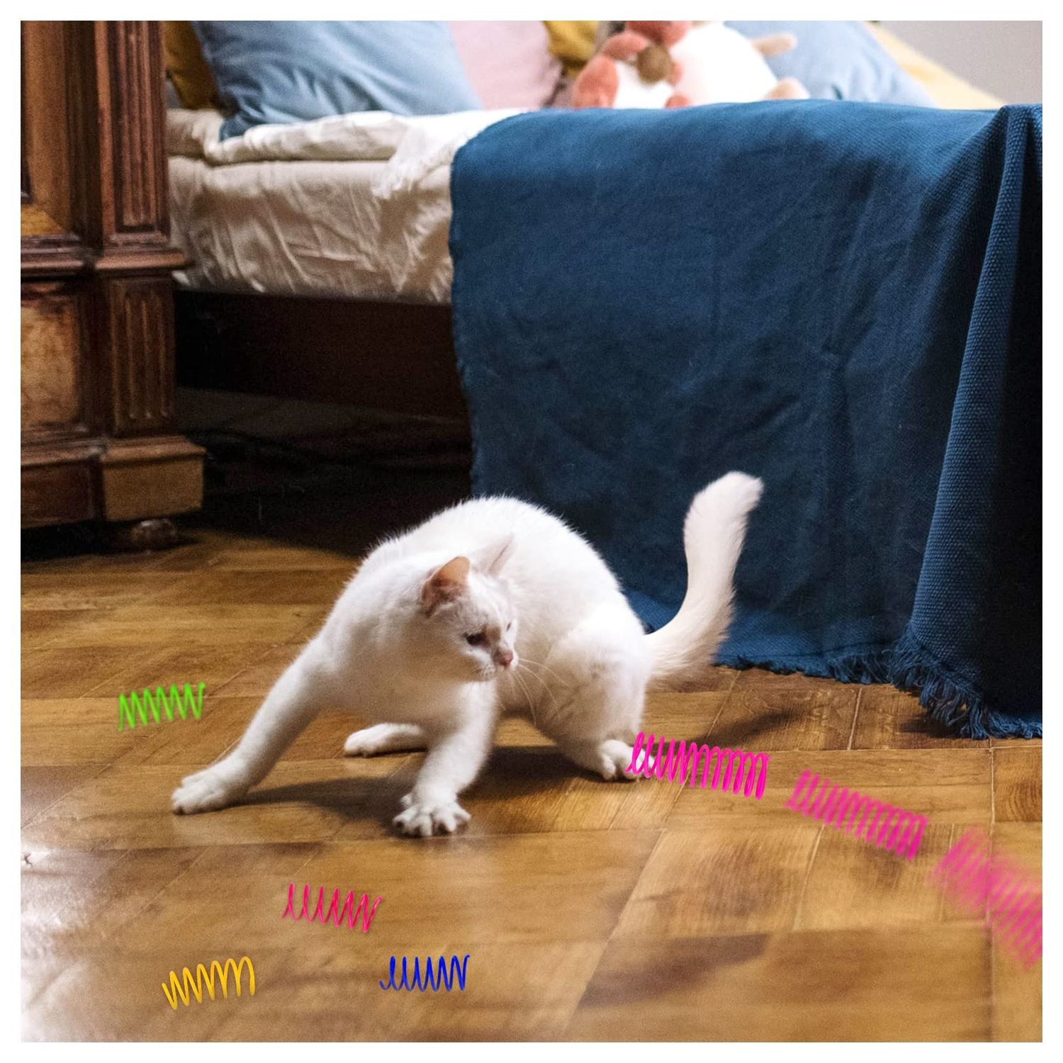 Andiker Cat Toys for Indoor Cats, 4 Big Cat Springs & 8 Small Springs Cat Interactive Toy for Swatting, Biting, Hunting Cat Creative Toy to Kill Time and Keep Fit Colorful Plastic Spring (12pc)