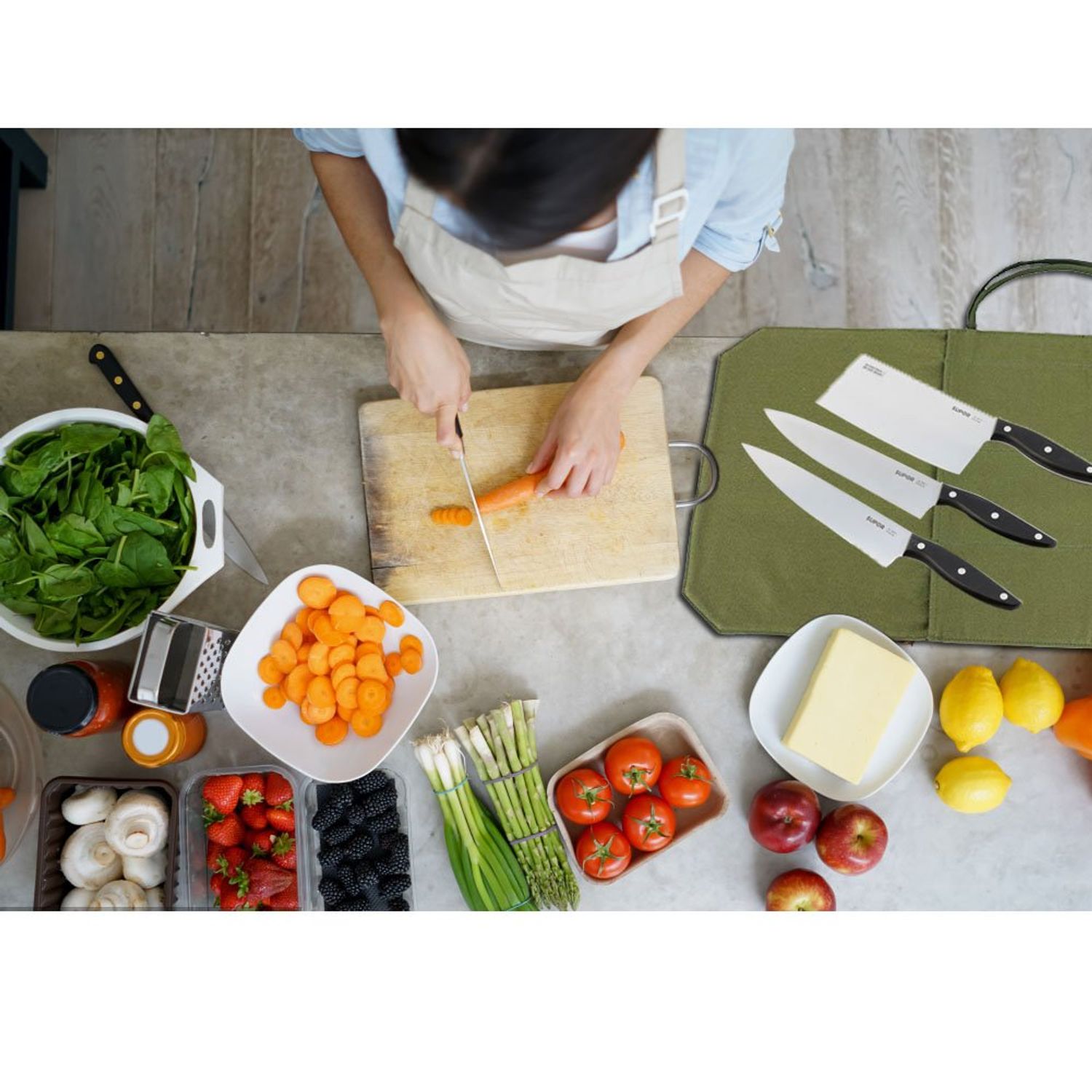 Chef's Knife Roll Bag,Portable Travel Chef Knife Case Carrier Storage Bag with 4 Slots Best Gift for Pro Chef or Culinary Enthusiasts Men Women