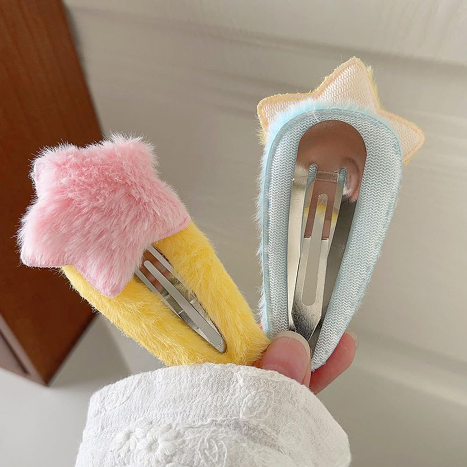9 PCS Fluffy Star Hair Clips, Cute Hair Clips Non Slip Star Hairpins Snap Hair Barrettes Small Hair Clips Y2k Hair Accessories for Women Girls