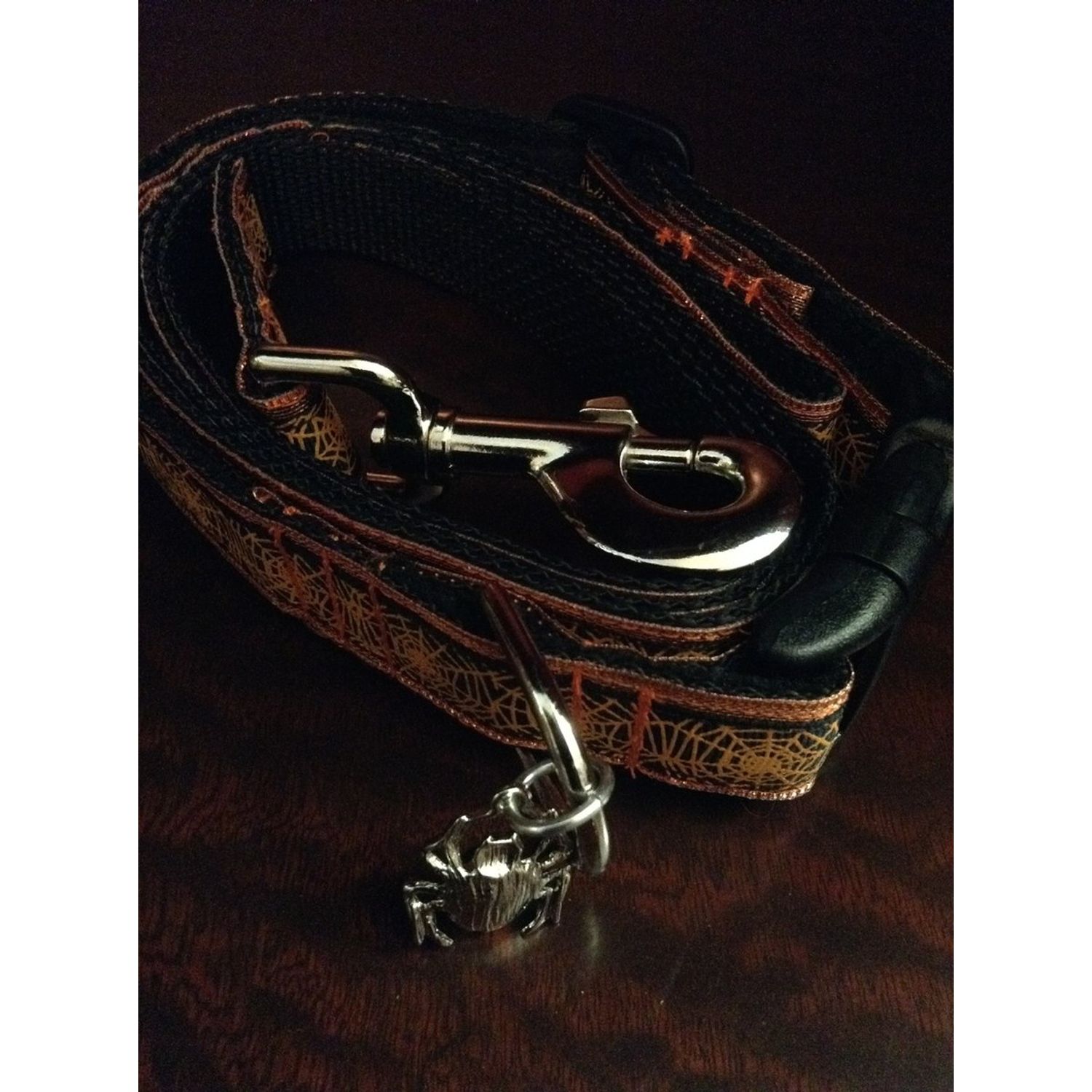Spiderweb dog collar. 13"-17". 58" leash