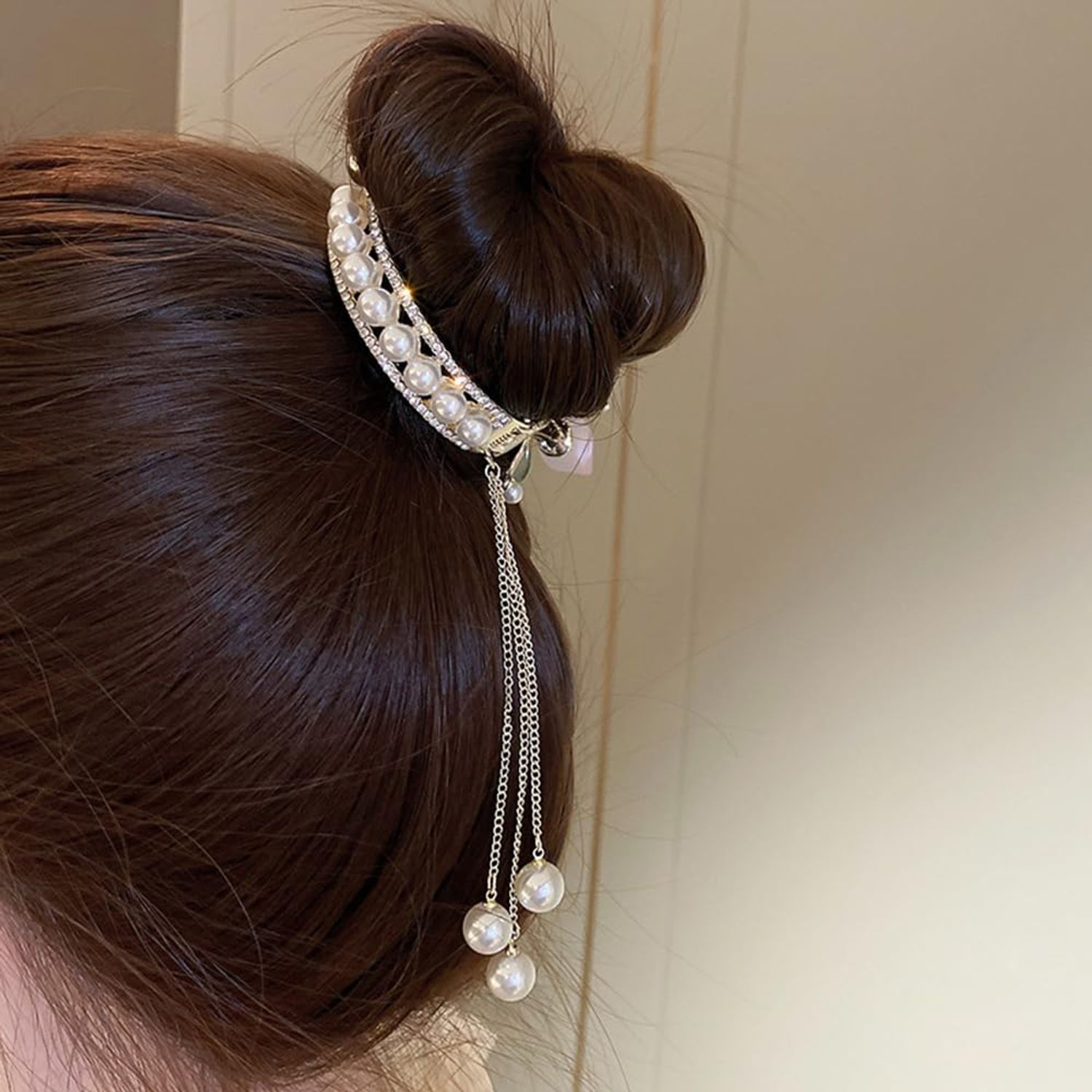 Wiwpar Flower Tassel Hair Bun Clip Flower Ponytail Buckle Hairpin Crystal Long Tassel Ponytail Holder Claw Pearl Long Tassel Hair Claw Clips Hair Barrettes Accessories for Women Girls (Style1)
