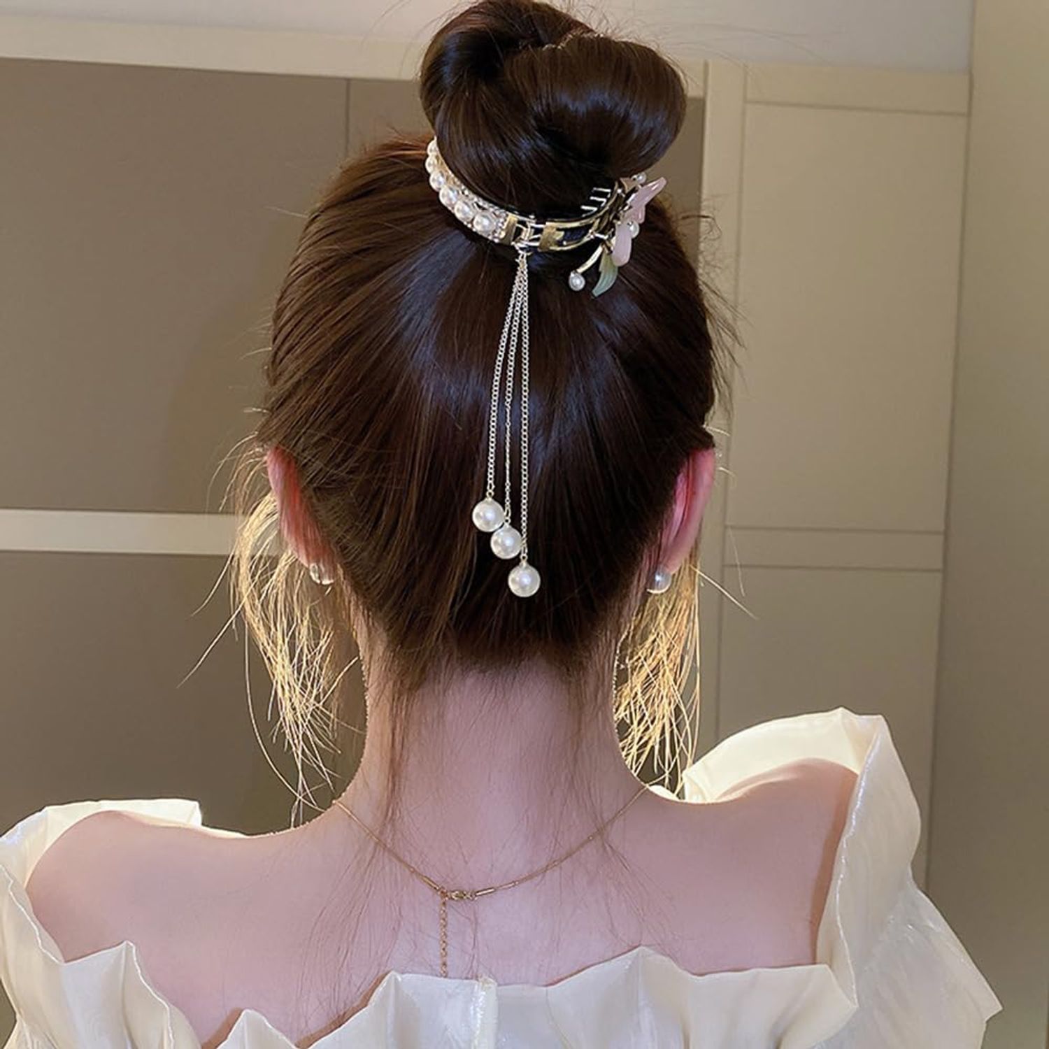 Wiwpar Flower Tassel Hair Bun Clip Flower Ponytail Buckle Hairpin Crystal Long Tassel Ponytail Holder Claw Pearl Long Tassel Hair Claw Clips Hair Barrettes Accessories for Women Girls (Style1)