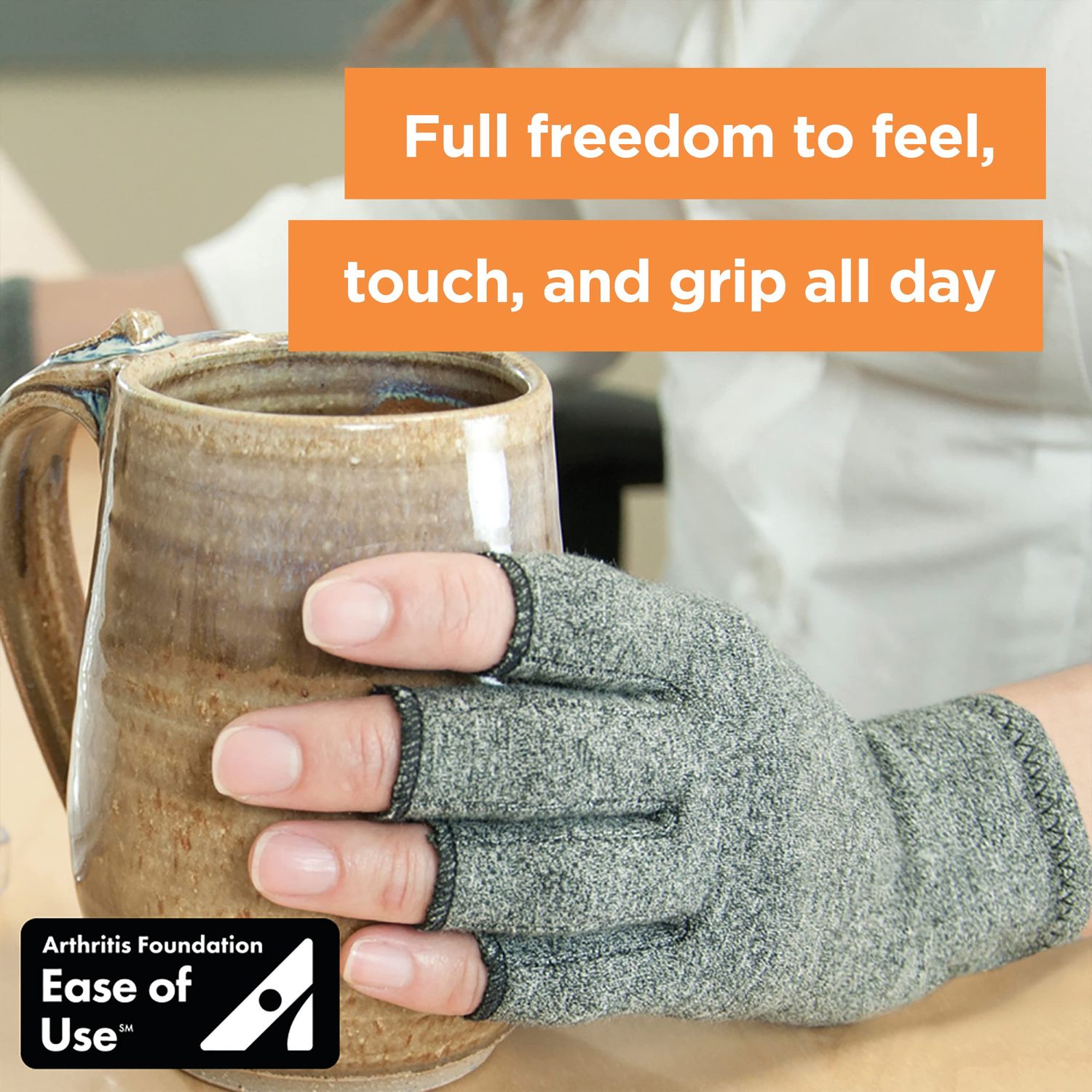 IMAK Compression Arthritis Gloves - Compression Gloves for Arthritis & Joint Pain Support - Men's & Women's Fingerless Gloves to Support Circulation - Grey - Medium
