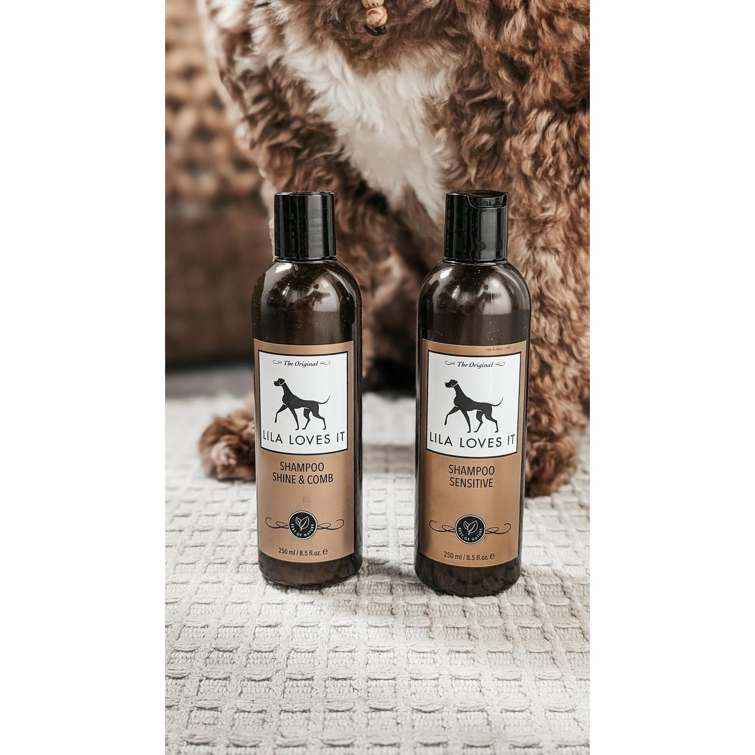 LILA LOVES IT Shampoo Sensitive for Dogs - Dog Shampoo with Aloe Vera, Almond Oil, Calendula and Camomile, moisturizing, Soothing and Gentle, 250 ml