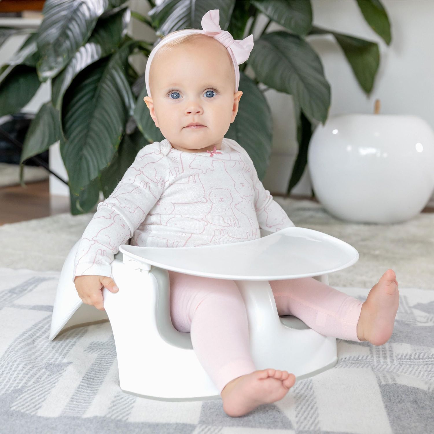 Bumbo Floor Seat LITE Combo with Cushioned Seat and Safety Strap with Detachable Feeding and Playtime Essentials Tray Accessory, Cool Grey