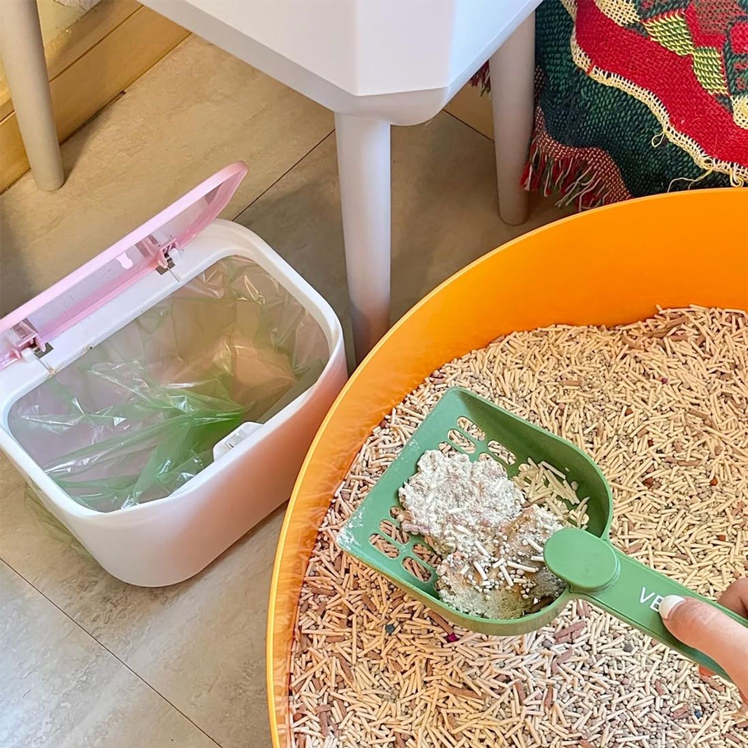 WEWAYKGJ Cat Litter Trash Can Mini Countertop Trash Can with Press Type Lid Cat Poop Trash Can Includes 60 Refill Bags