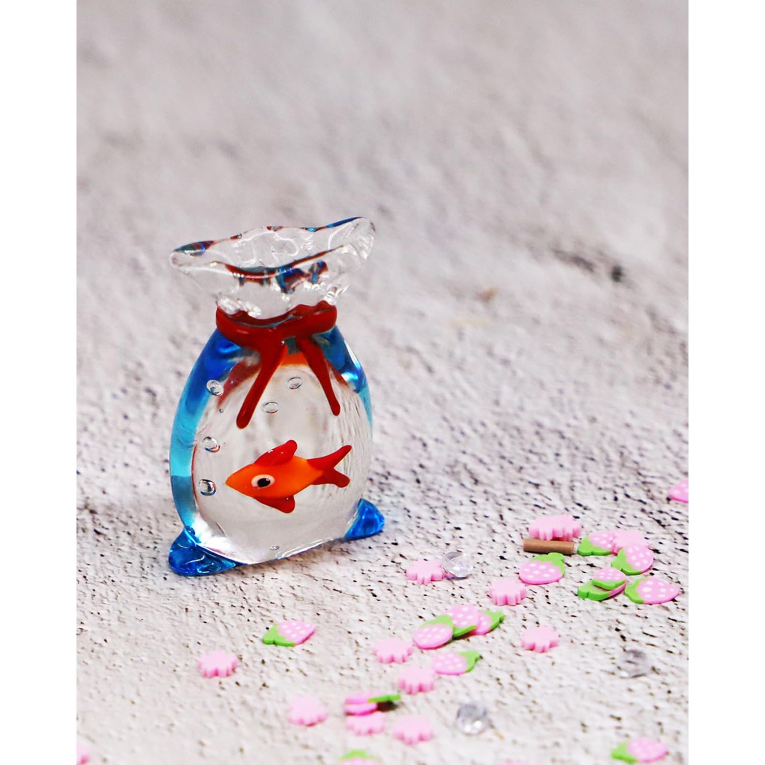 Miniature Glass Goldfish, Tiny Goldfish in a Bag, Dollhouse Glass Goldfish Figurine, for Aquarium Fish Glass Ornament, Dollhouse Miniature DIY, Seaworld, Ocean Lover (1PCS)