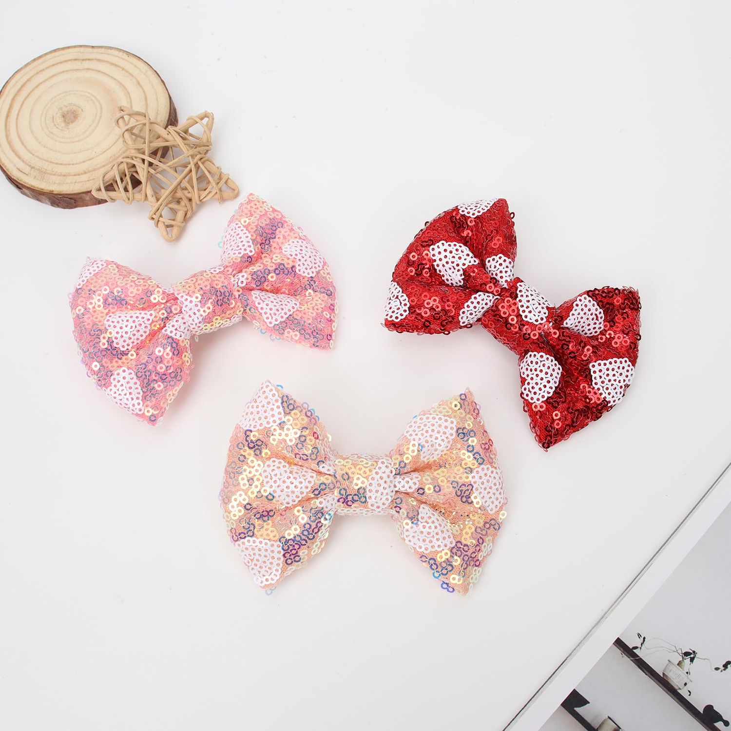 ZOLYCO Sparkling 4 Inch Glitter Heart Hair Bows Clips Sequin Bow Alligator Clips Hair Accessories for Girls, Teens, Toddlers（Red）