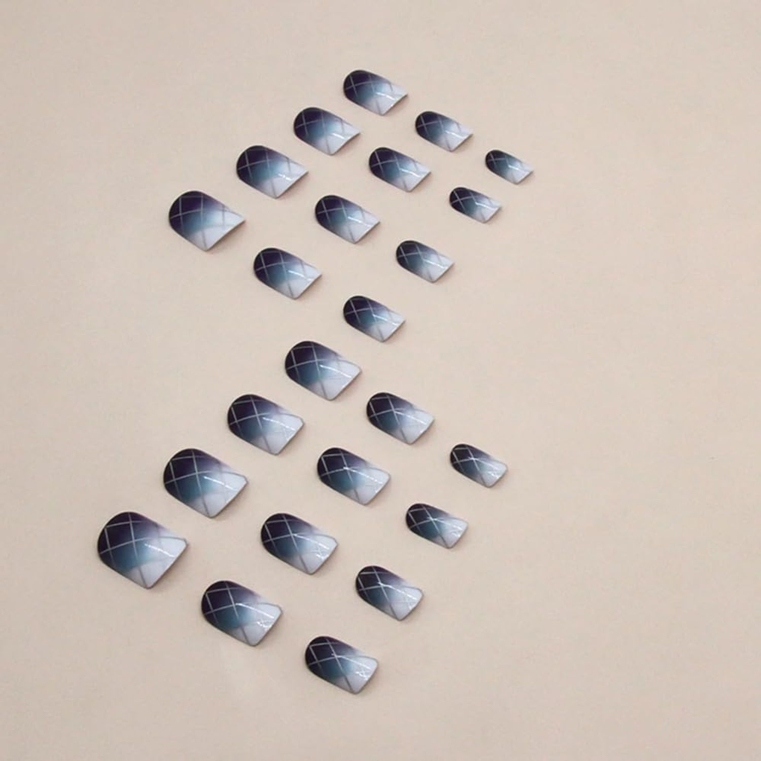 Short Fake Nails, Glue On Nails Short,Short Nails Press on, Press on Nails Short Square Acrylic False Nails with Purple Ombre Plaid Press ons Designs Artificial Nails Stick on Nails for Women 24Pcs