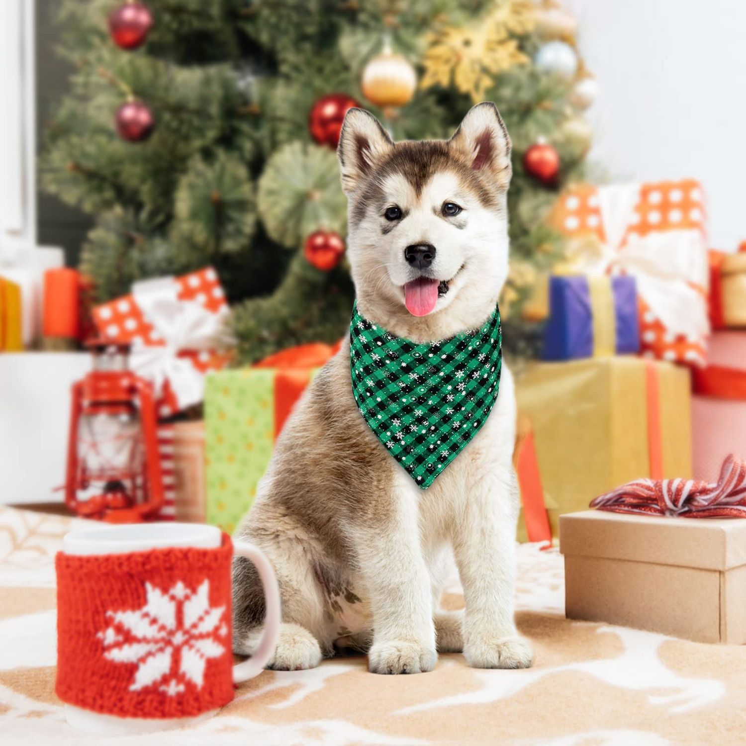 Malier 2 Pack Dog Bandana Christmas Classic Plaid Snowflake Pet Scarf Triangle Bibs Kerchief Set Pet Costume Accessories Decoration for Small Medium Large Dogs Cats Pets (Large, Green + Red)