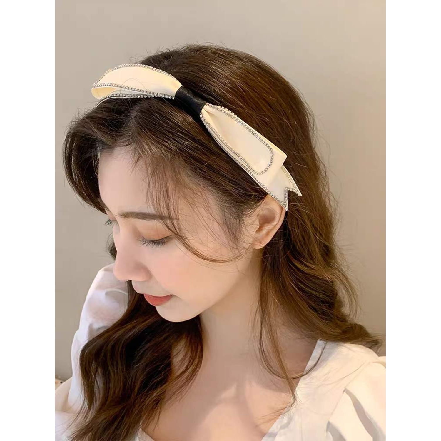 Sluxa Hair Accessories For Women，Designer Headbands For Women， Fashion Diamond Bow Bling Glitter Stylish Head Bands for Women Girls.