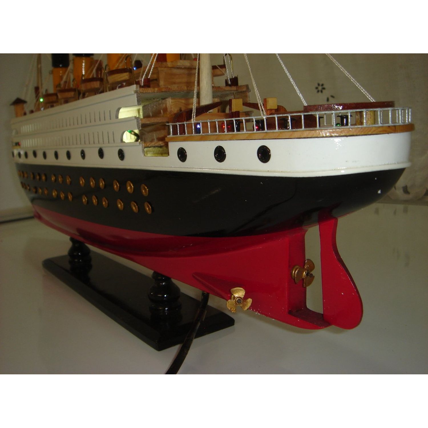 Titanic Wooden Model Cruise Ship with Flashing Light 24" with Minor Assembly Require"Not a Kit"