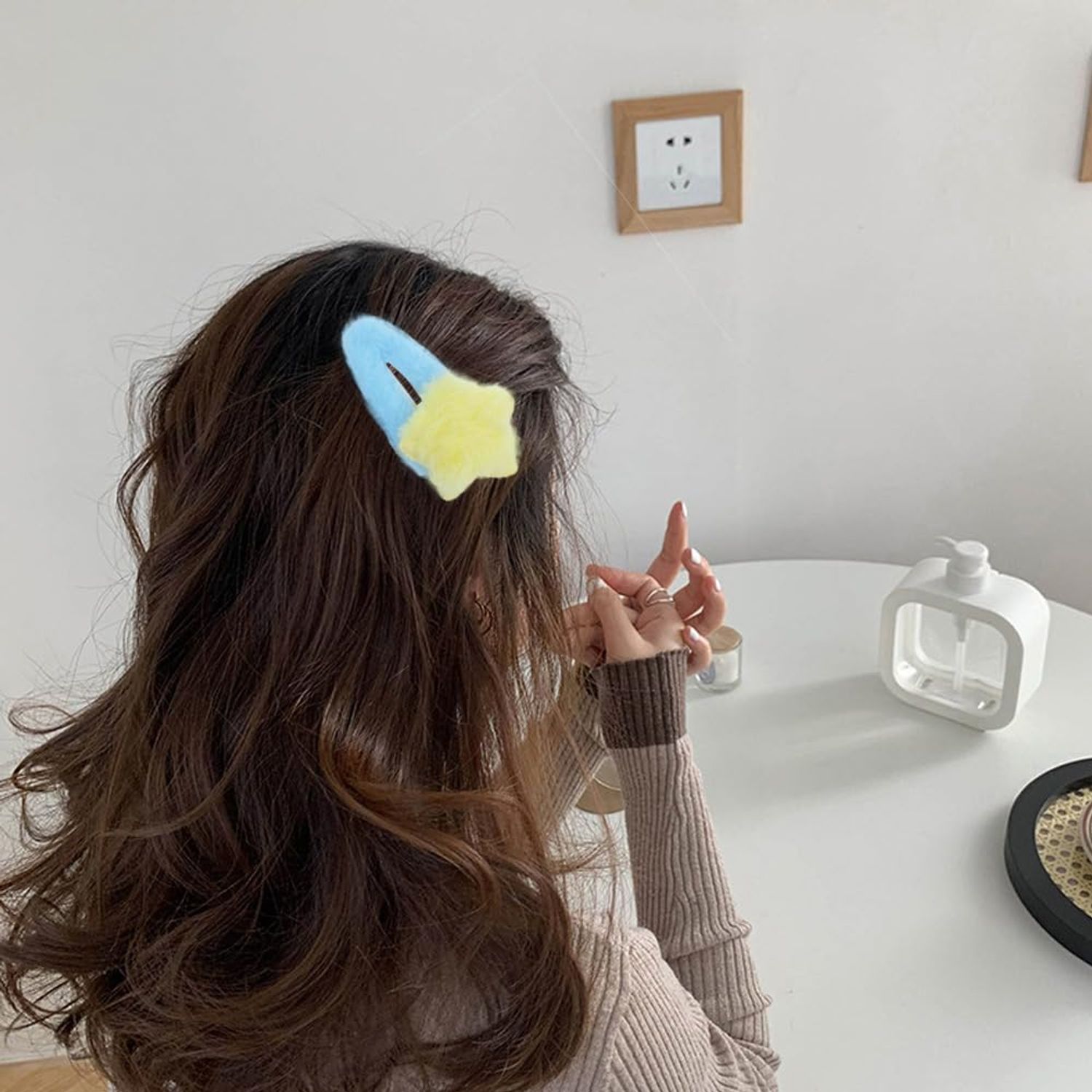 9 PCS Fluffy Star Hair Clips, Cute Hair Clips Non Slip Star Hairpins Snap Hair Barrettes Small Hair Clips Y2k Hair Accessories for Women Girls
