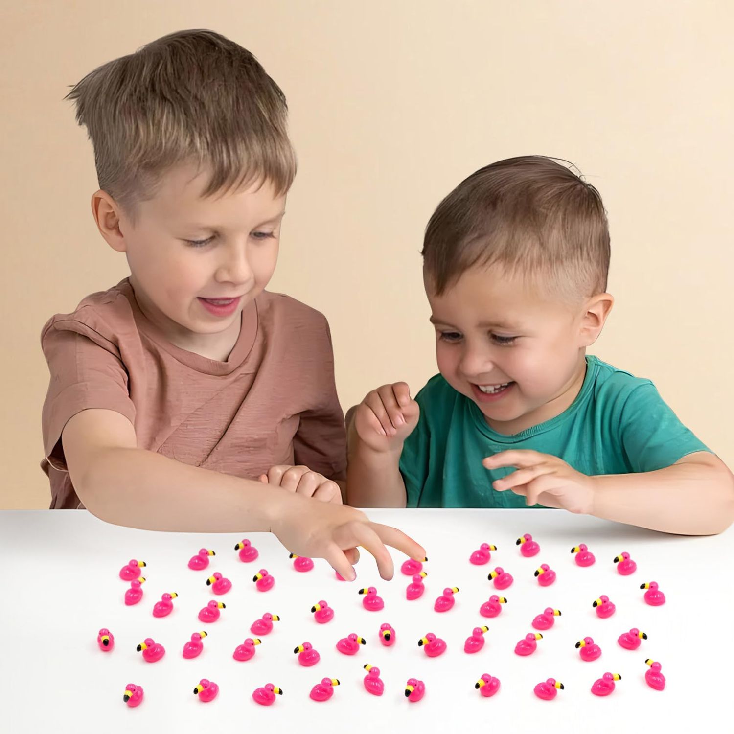 HOMICO 50PCS Mini Flamingos Ducks Mini Resin Animals Flamingo Decor Tiny Ducks for Crafts Dollhouse Fairy Garden Landscape Aquarium