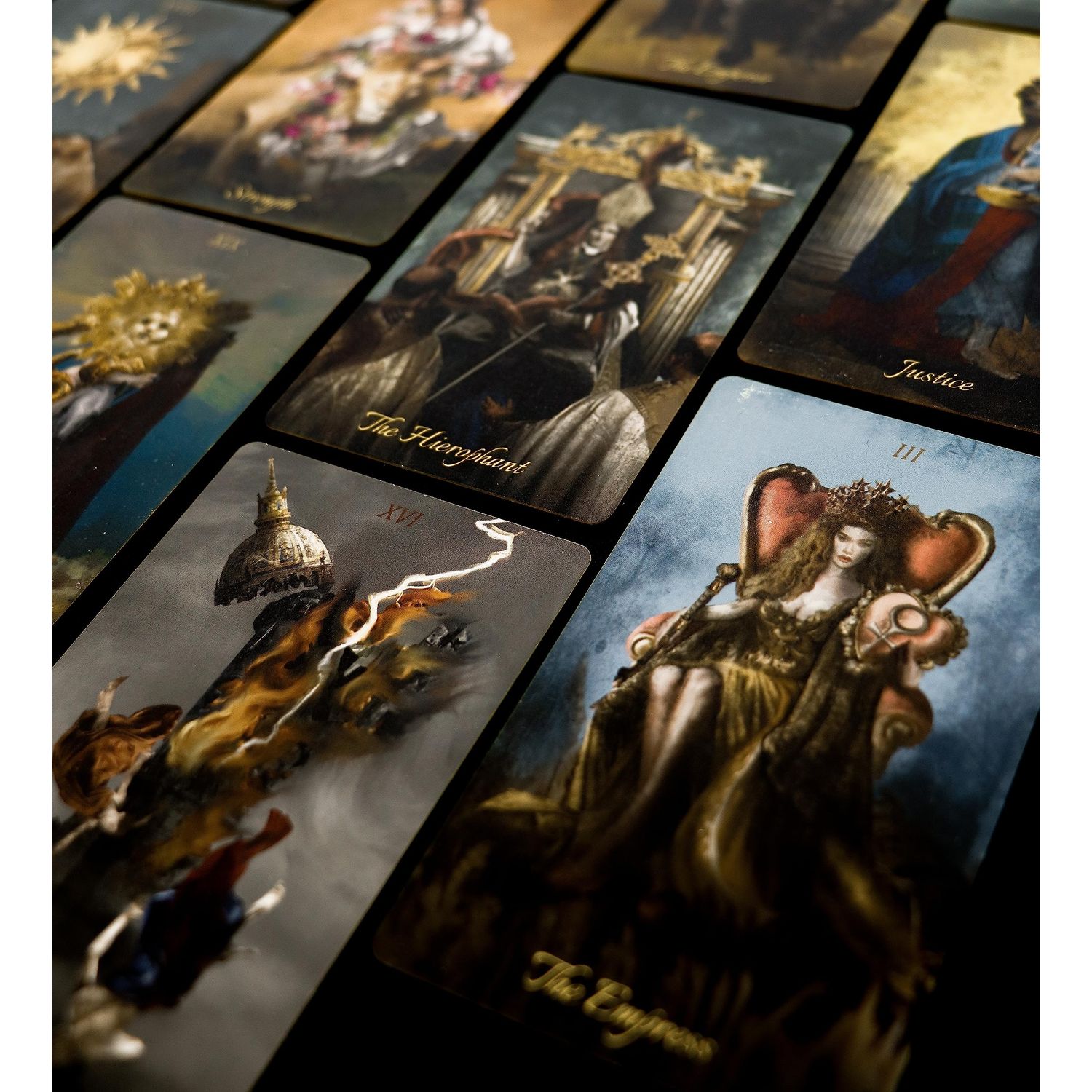 La Muci Baroque Gold Foil Tarot Deck Cards with Guide Book for Beginners - 78 Original Tarot Deck Set, The Fool Gold Foil Tarot Deck with Gilded Edges, Golden Thread Tarot Cards with Unique Artwork