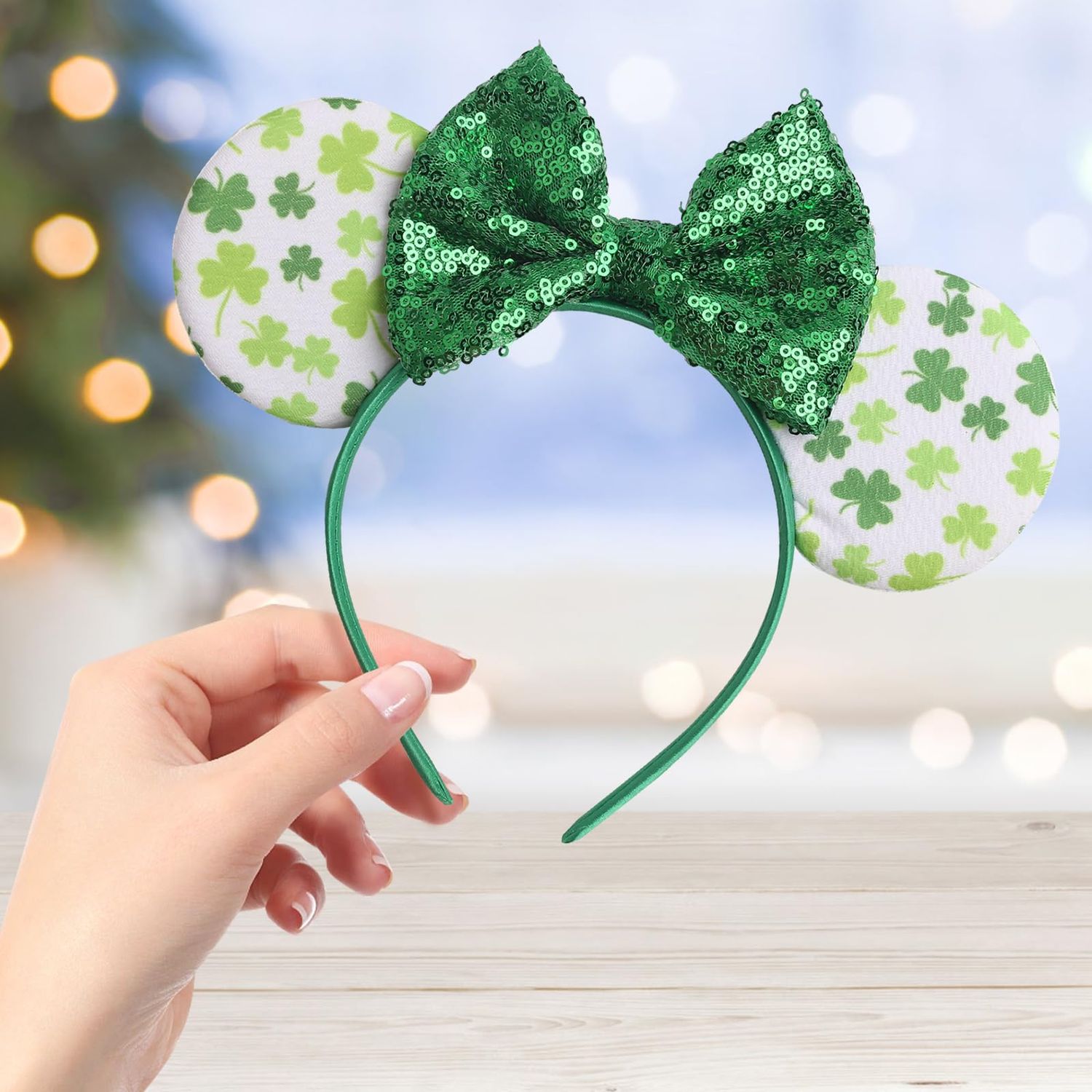 CIVFCRT Shamrock Headbands Green Lucky Clover Headbands St. Patrick's Day Mouse Ears Headbands Shiny Green Bows Hairbands for Girls Women Party Parades Clover Hair Decoration (Lucky Clover)