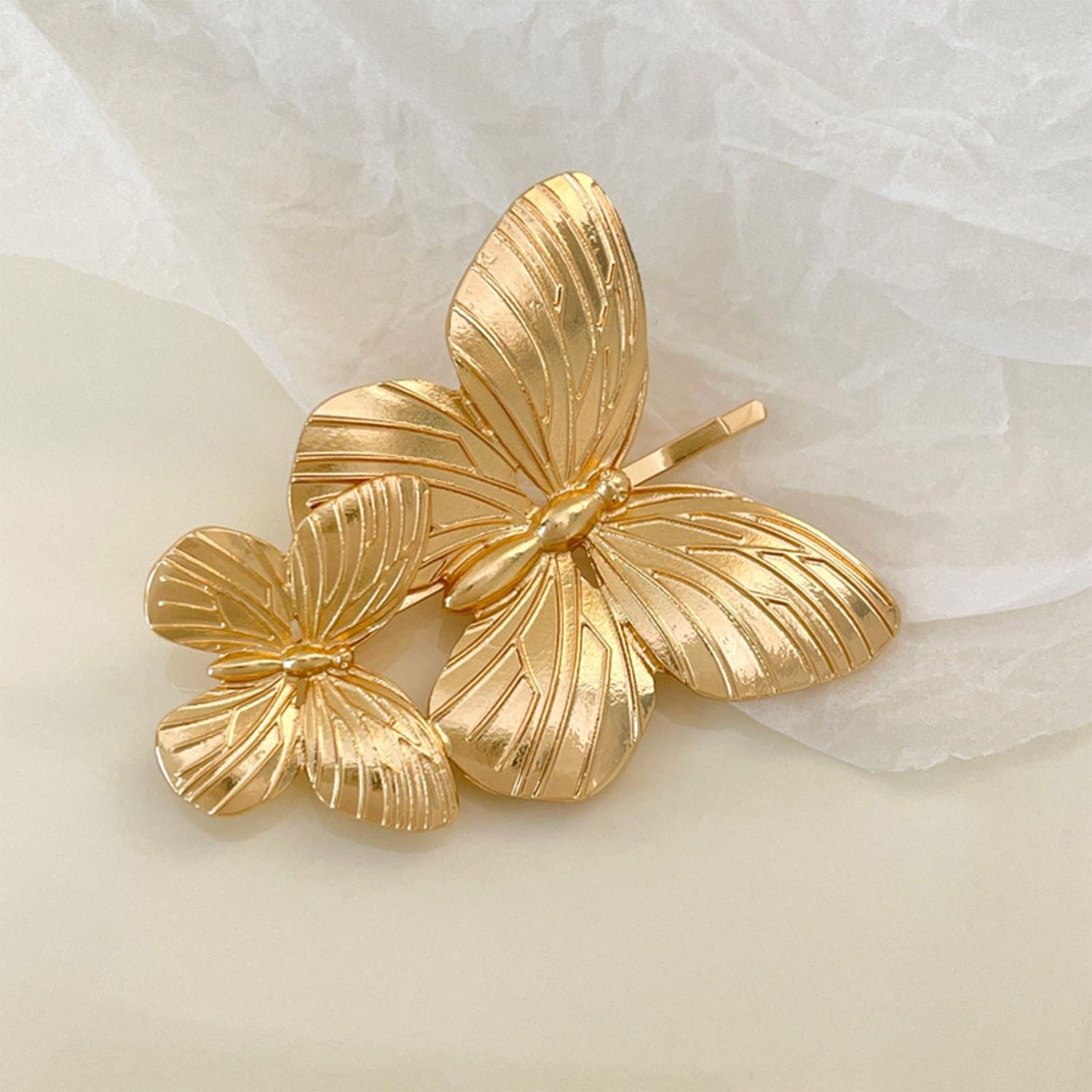 Glitter Gold Big Butterfly Hair Clips - 2Pcs French Elegent Gold Butterfly Bobby Pins Butterfly Clips Pearl Bride Wedding Hair Pins Bridal Hair Accessories for Girls Teens Women Gifts