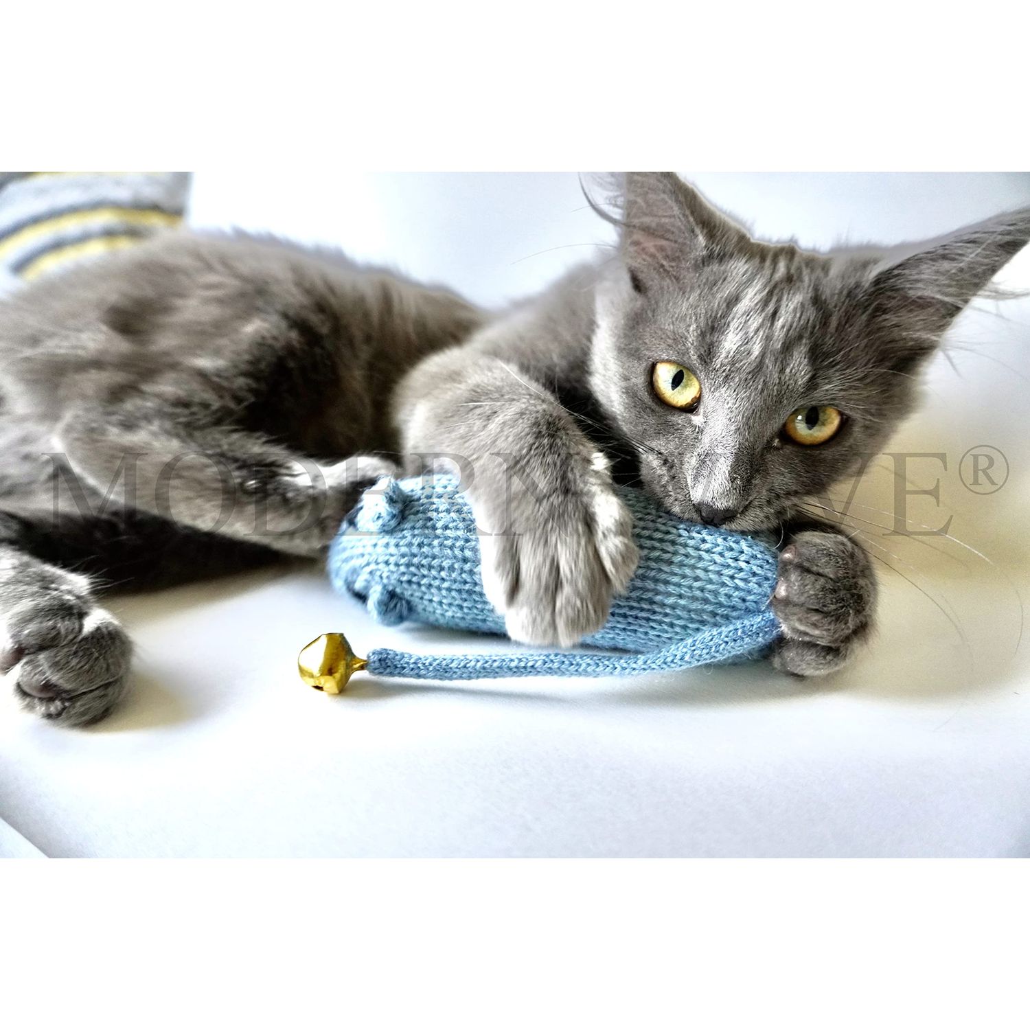 MODERN WAVE - Catnip Handmade Kittens Cats Toys Collection in Gift 4-Pack Box (Felted Fish, Lama, Knitted Mouse with Bell, Cat Heart Teaser)