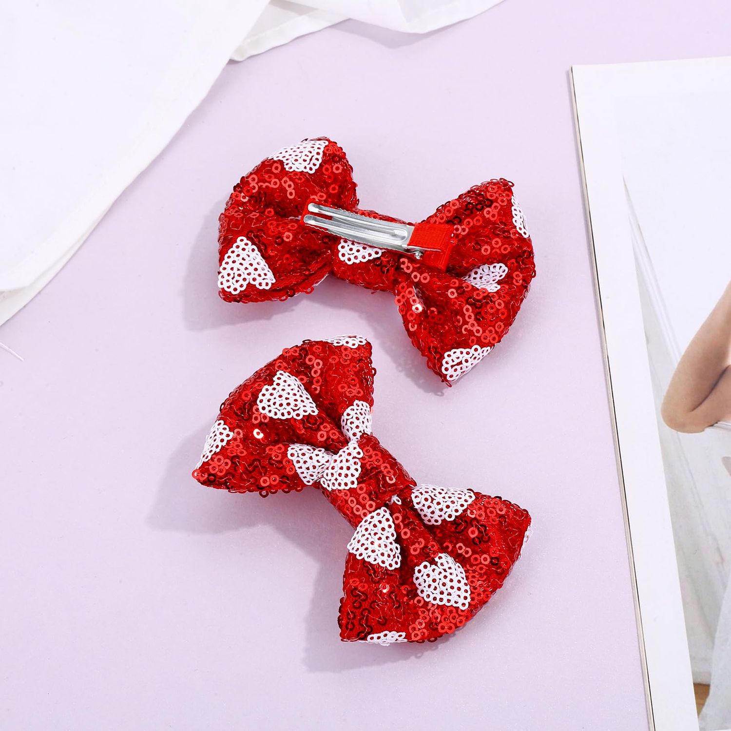 ZOLYCO Sparkling 4 Inch Glitter Heart Hair Bows Clips Sequin Bow Alligator Clips Hair Accessories for Girls, Teens, Toddlers（Red）