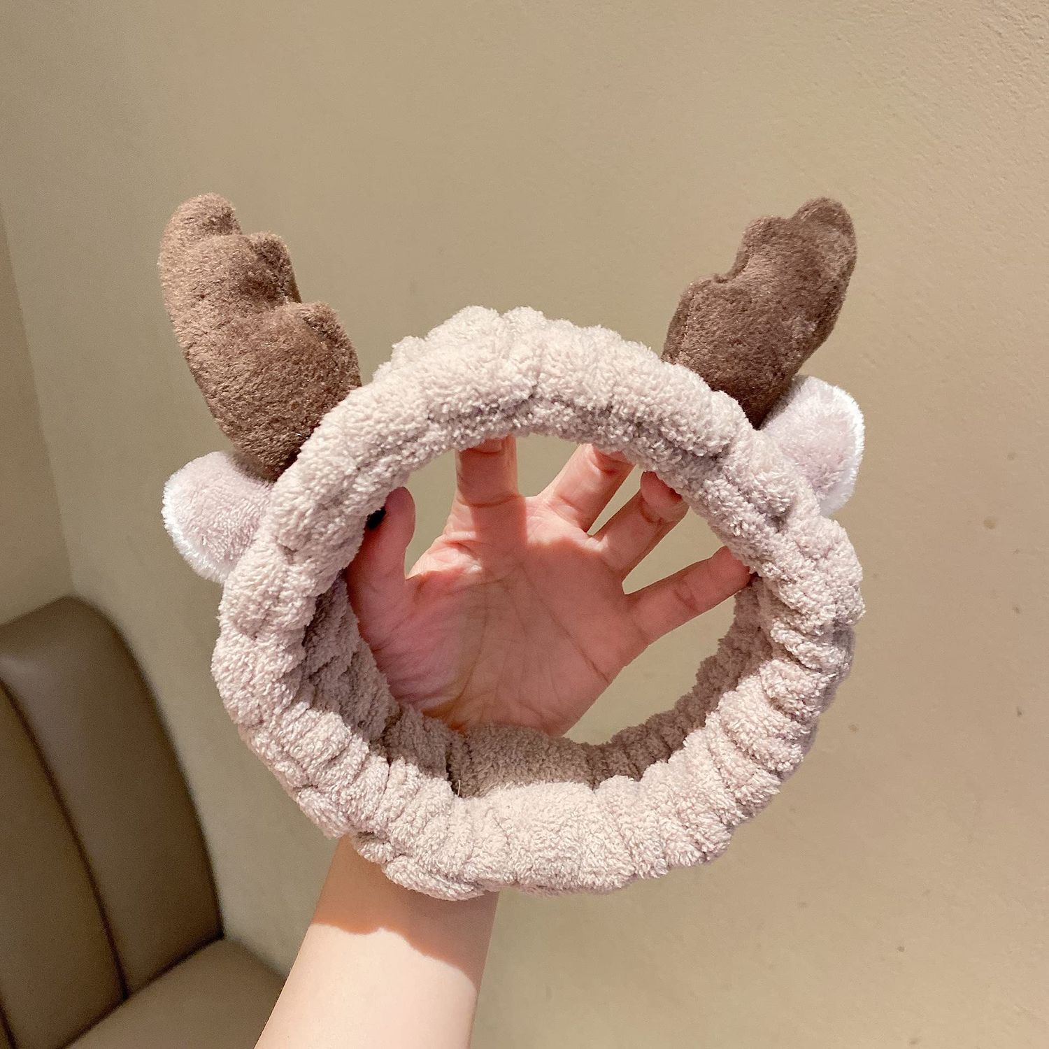 Deer Antler Spa Headband for Women Girls Washing Face Headbands Make Up Heads Bands for Women Soft Coral Fleece Stretchy Hair Bands for Skin Care Christmas Elk Headband Gift