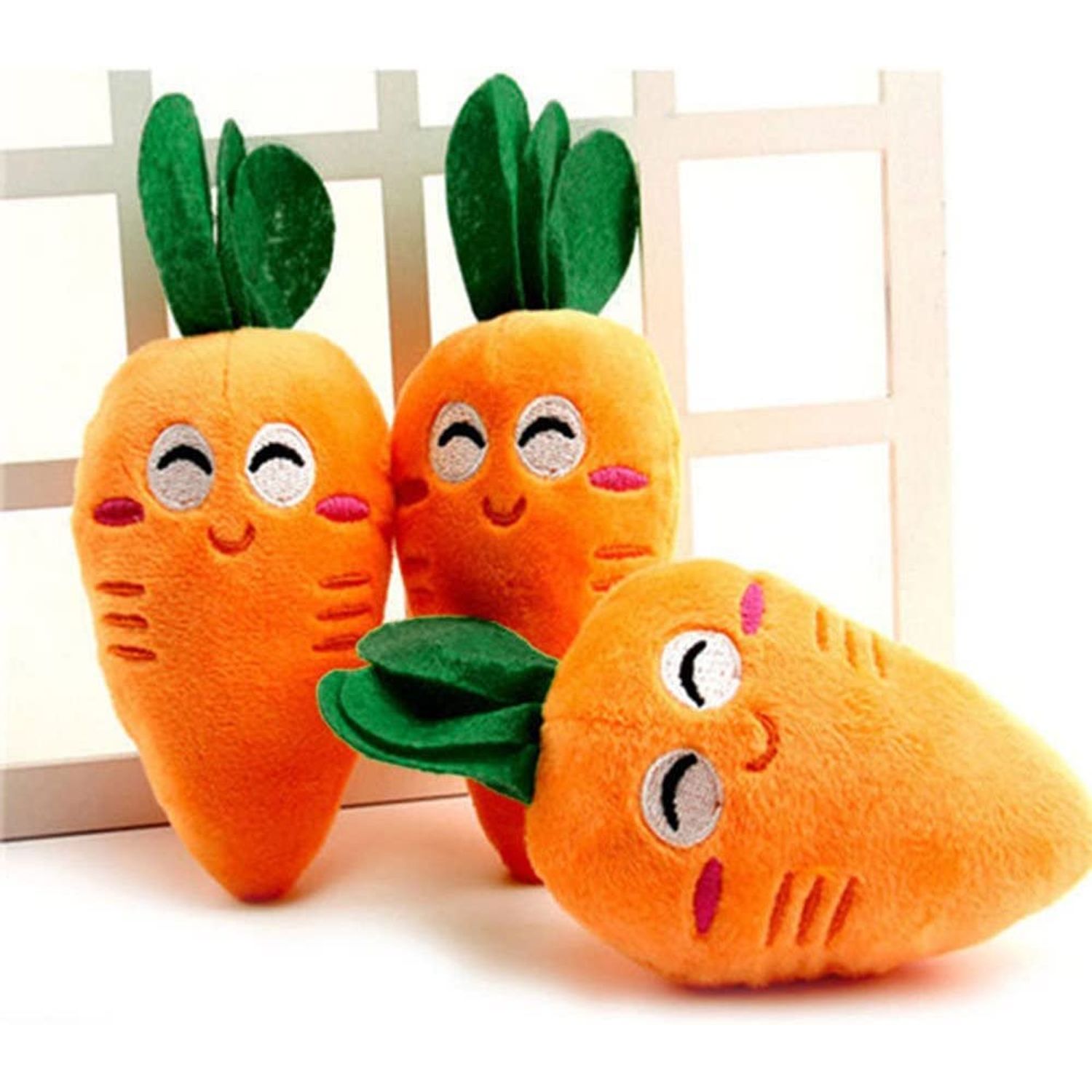 1Pc Soft Dog Toys Cute Carrot Plush Chew Squeaker Sound Pet Puppy Supplies Durable Plush Dog and Cat Toys with Multi-Squeaks