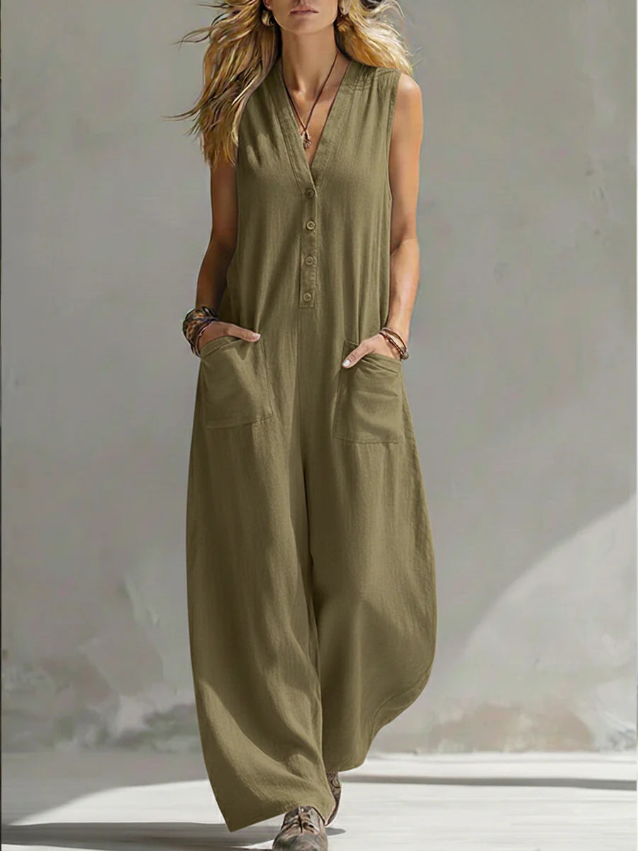 WIDE-LEG JUMPSUIT WITH A LOOSE FIT