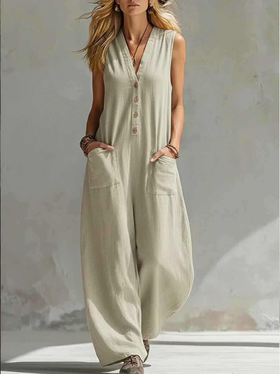WIDE-LEG JUMPSUIT WITH A LOOSE FIT