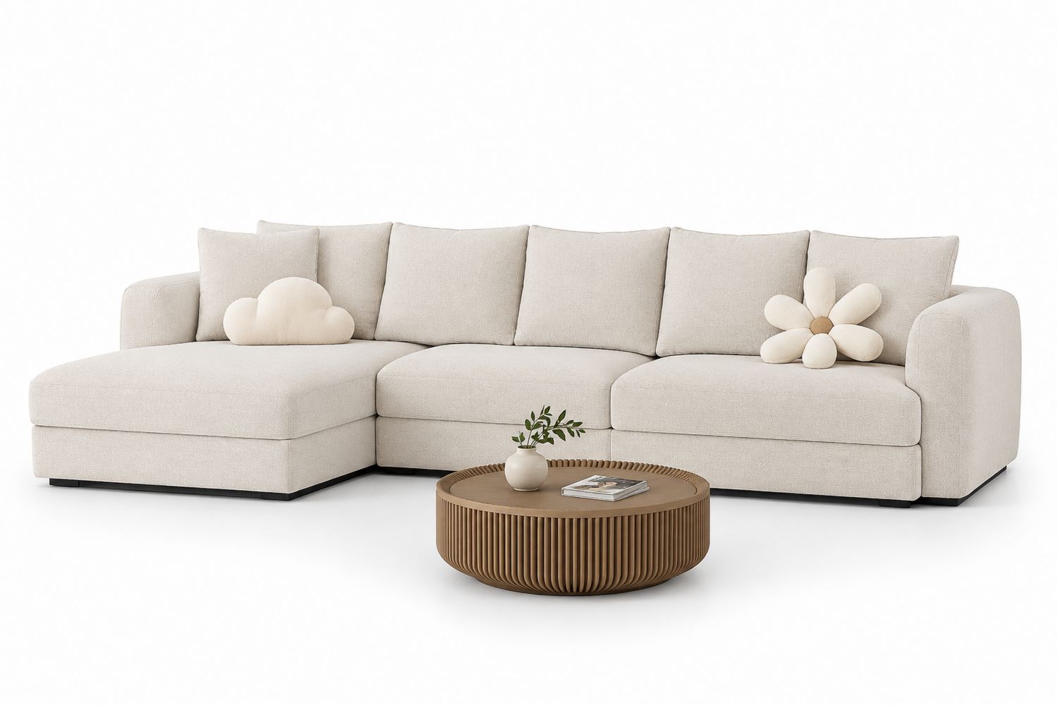 Divano angolare in tessuto beige con chaise longue e tavolino rotondo