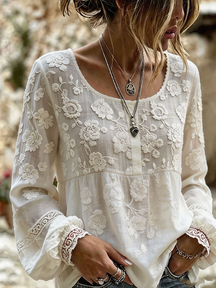 Women's Retro Bohemian Style Plant Embroidered Printed T-shirt