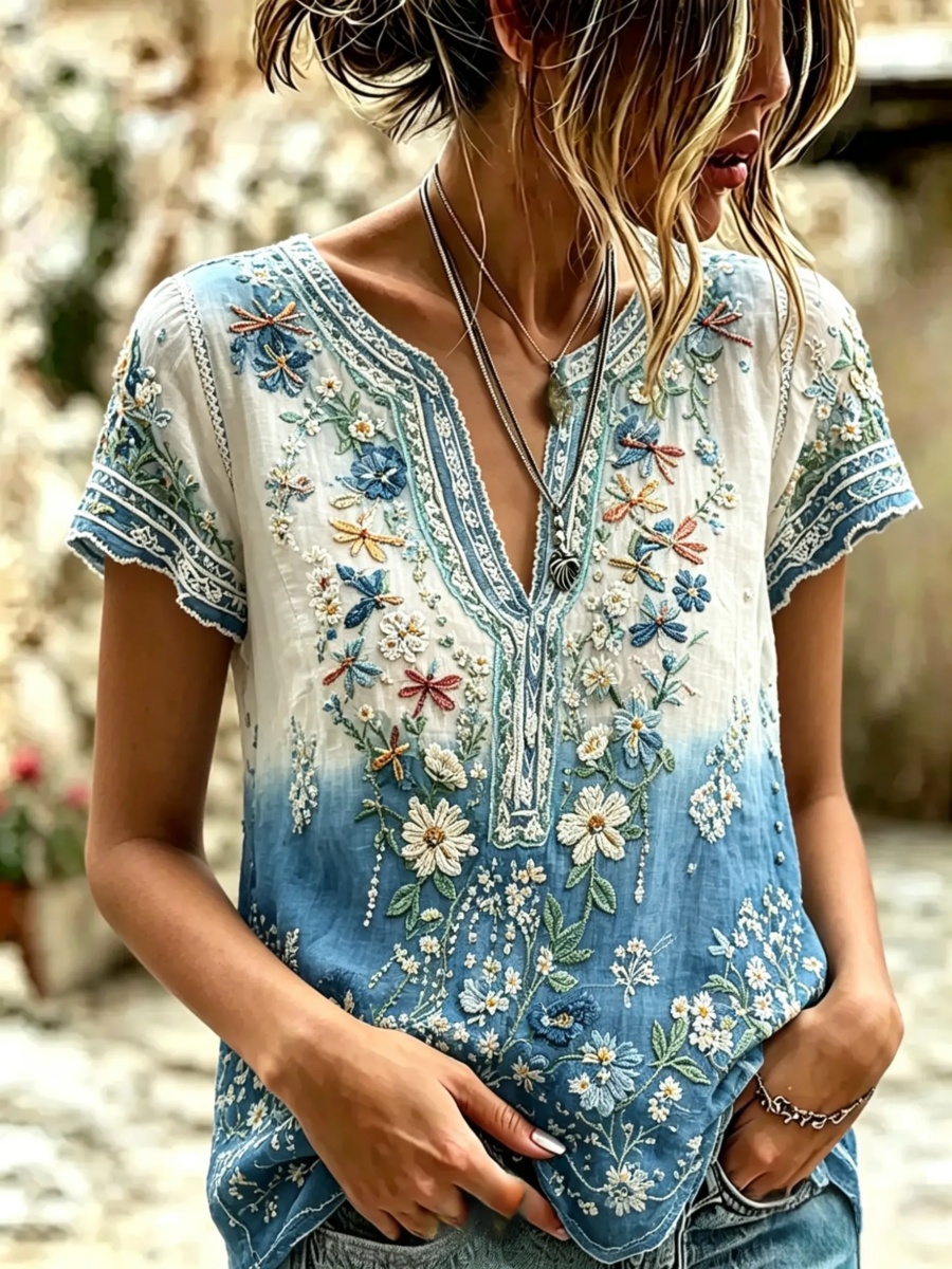 Women's Vintage Floral Textured Art Print Short-Sleeve Top